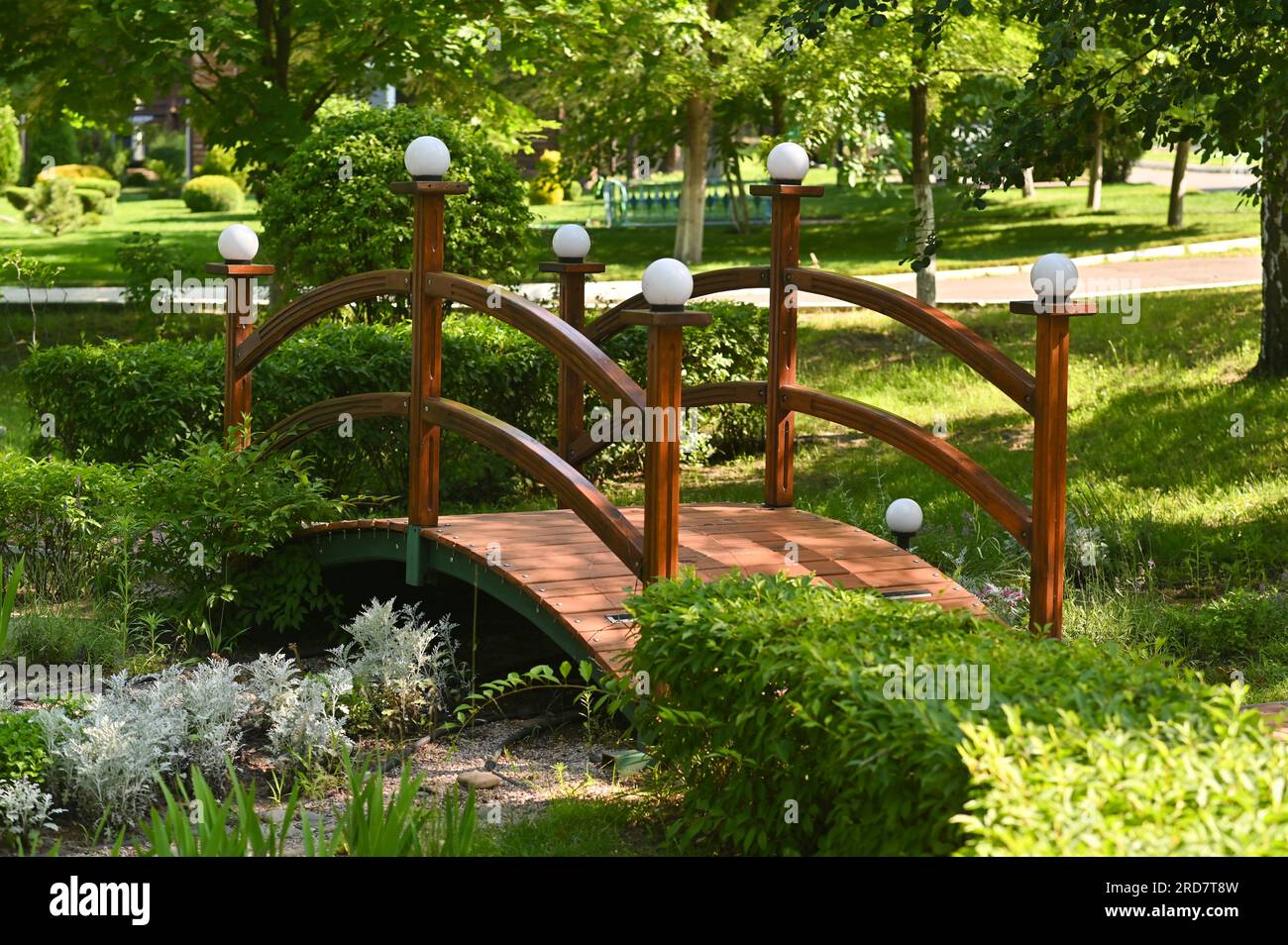 Little wooden bridge hi-res stock photography and images - Alamy