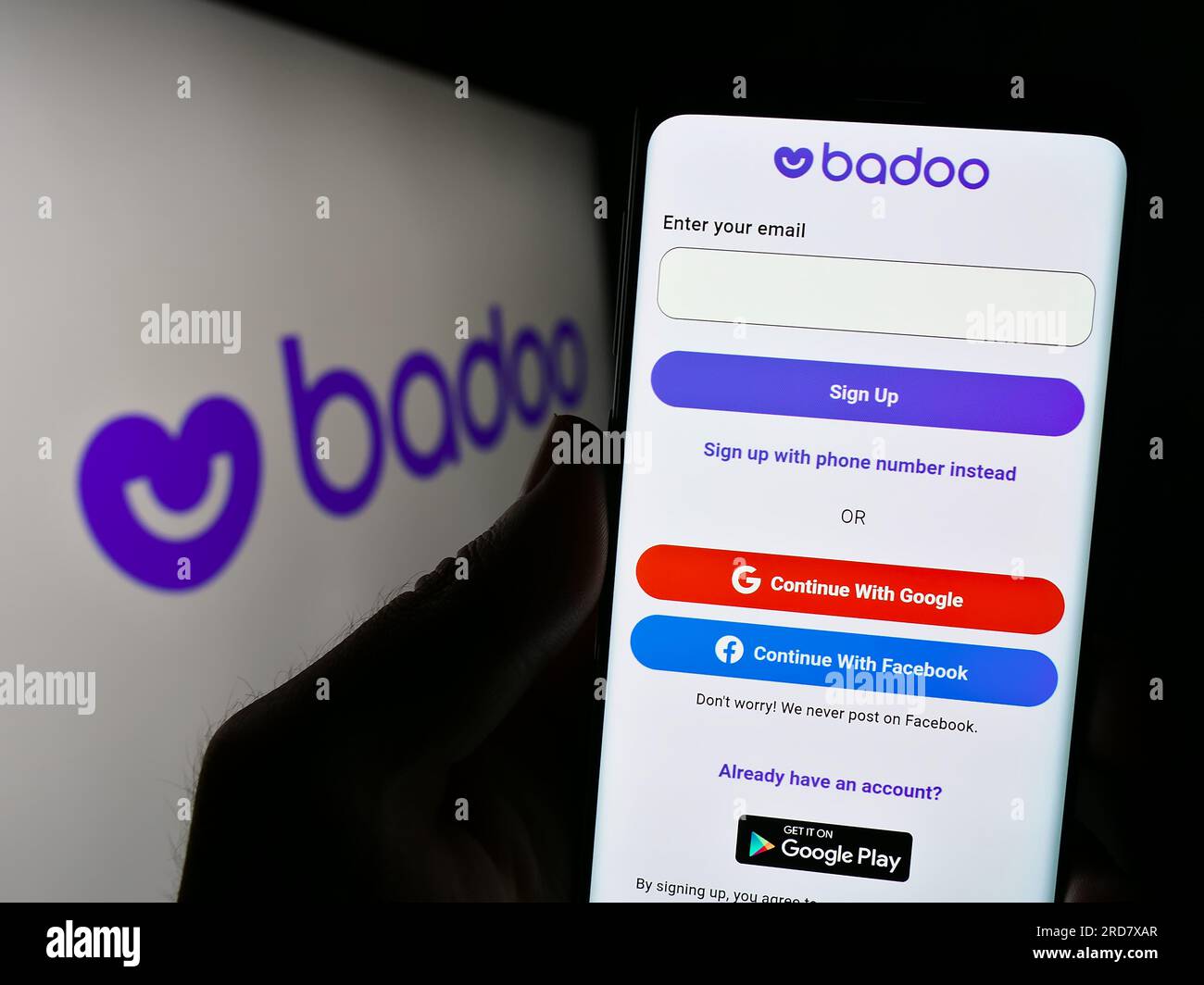 Badoo bumble hi-res stock photography and images - Alamy