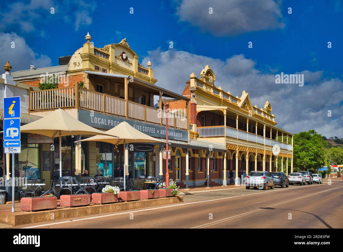 Heritage buildings, Unwins Store (1899) and Freemasons’ Hotel (1861), on Stirling Terrace in the Western Australian town of Toodyay, in the Wheatbelt Stock Photo