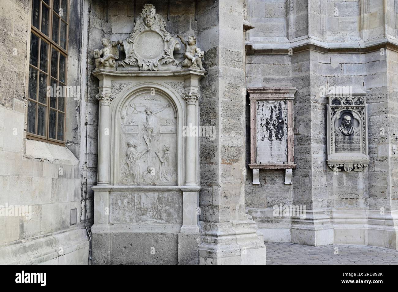 Vienna, Austria. 17 July 2023. Vienna, Austria, St. Stephen's Cathedra in Vienna.  Epitaphs for the master builder Friedrich Schmidt (R) Stock Photo