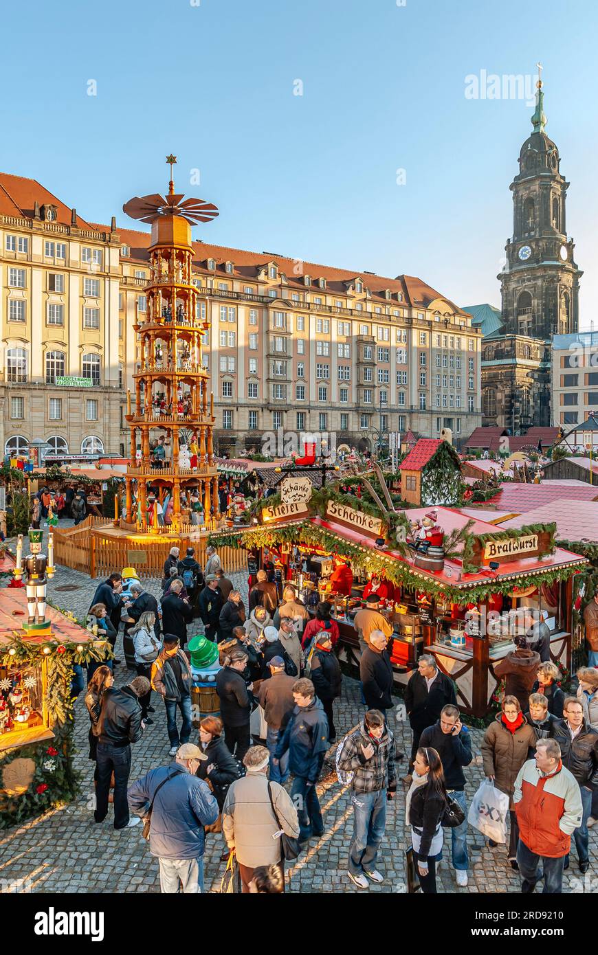 Christmas Market (Striezelmarkt) at the Altmarkt in Dresden, Saxony, Germany Stock Photo