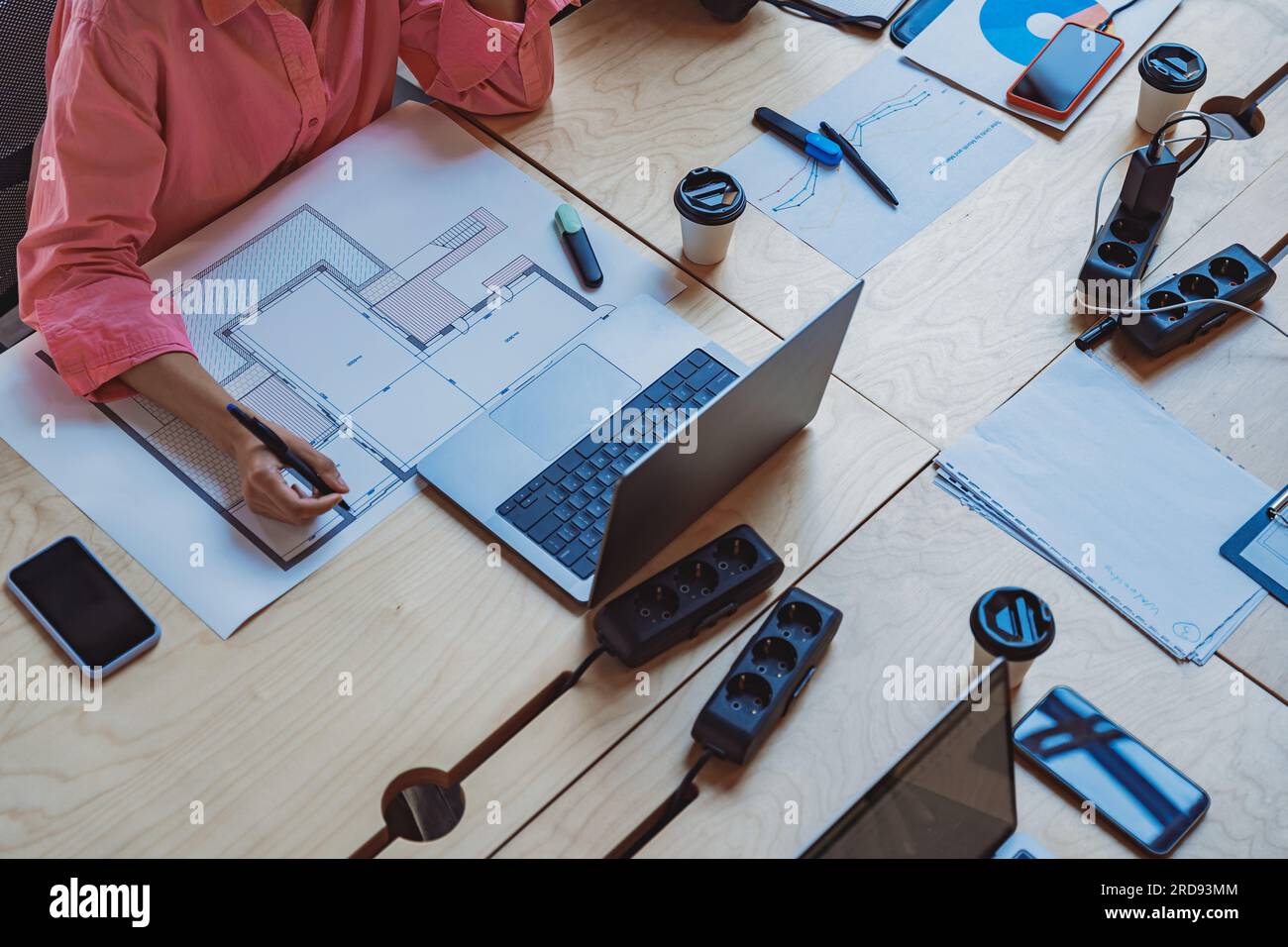 Engineer drawing plan building hi-res stock photography and images - Alamy
