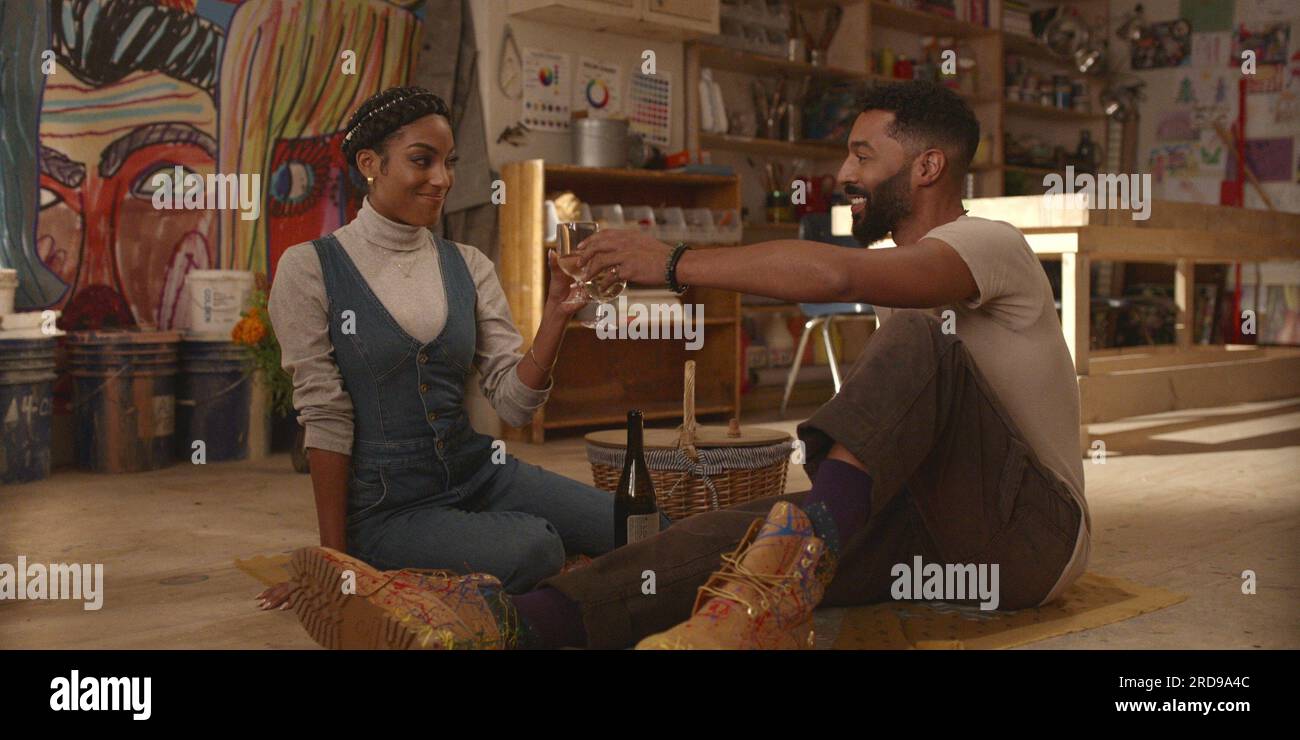 SURVIVAL OF THE THICKEST, from left Anissa Felix, Tone Bell, (Season 1