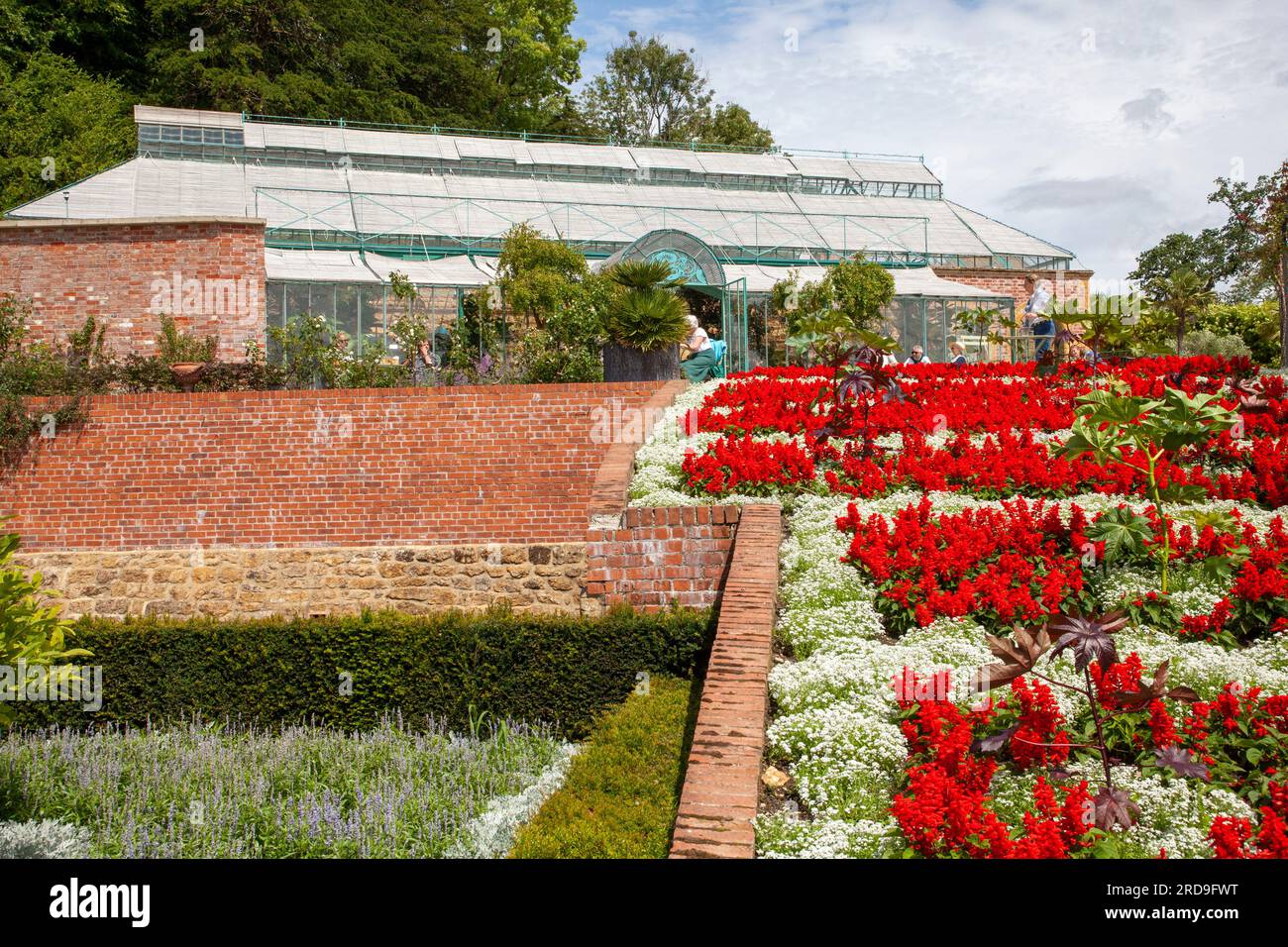 Victorian fragrance garden hi-res stock photography and images - Alamy