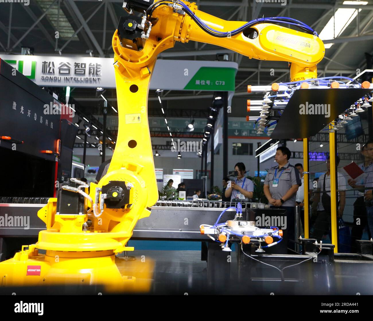 The 2023 Qingdao International Machine Tool Exhibition opens in Qingdao