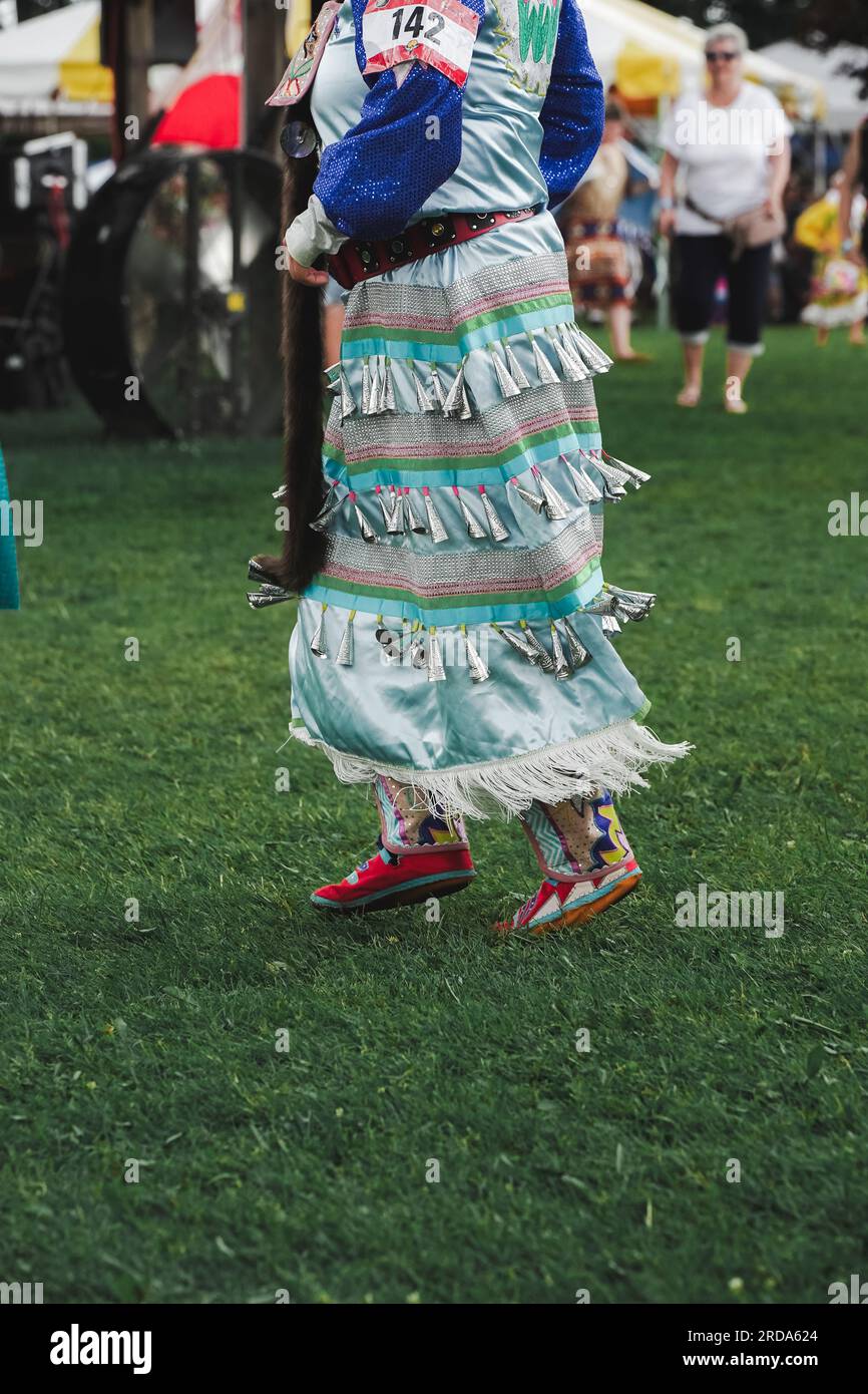 Jingle dress dance hires stock photography and images Alamy