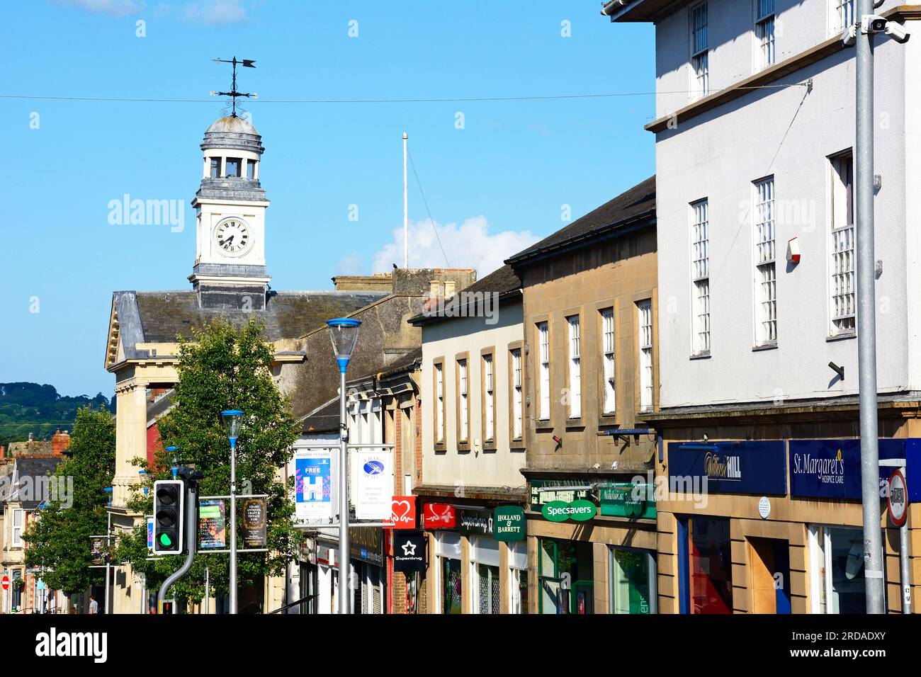 View of Fore Street shops and Guildhall, Chard, Somerset, UK, Europe. Stock Photo