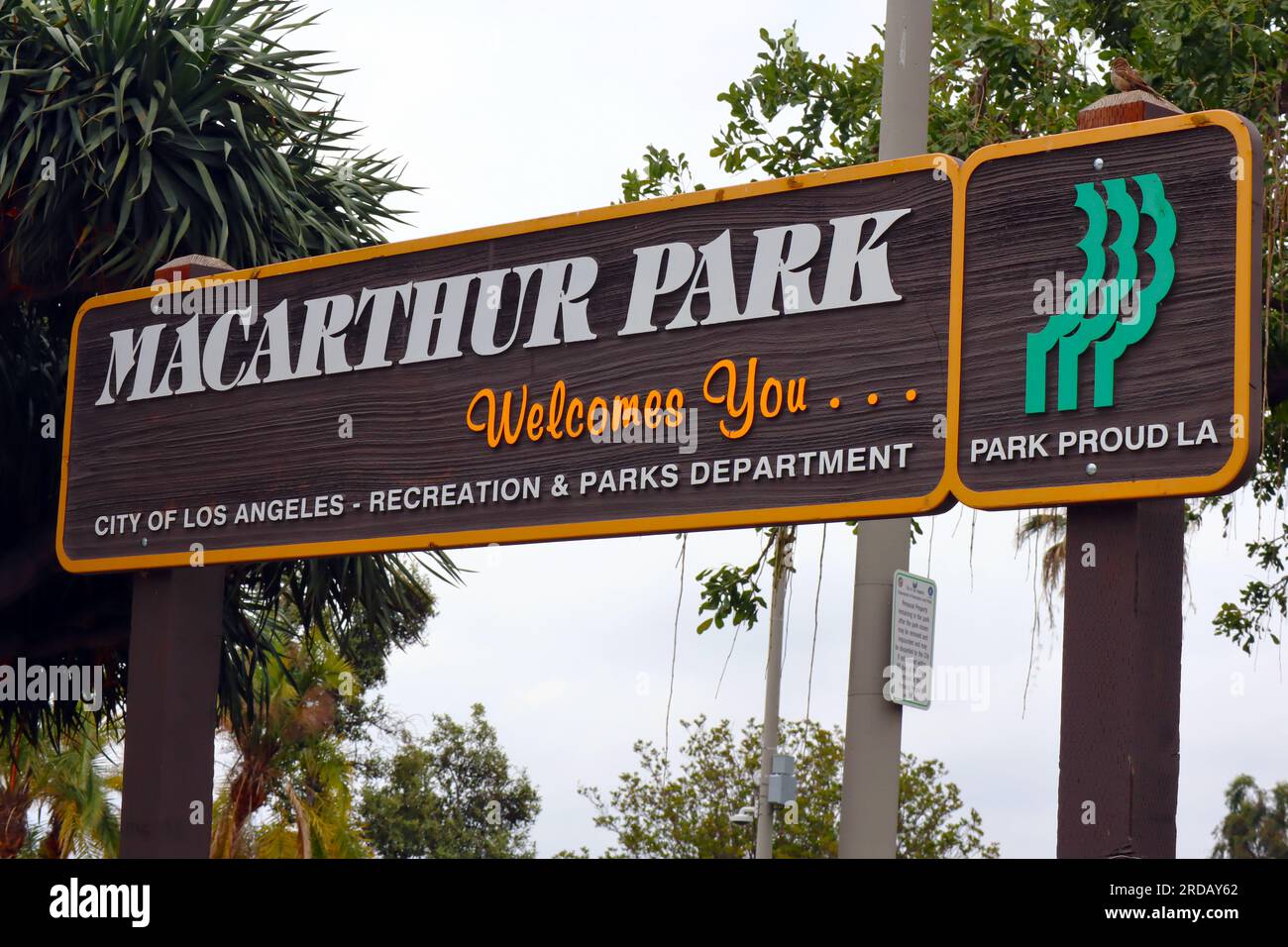 MACARTHUR PARK LOS ANGELES DANGEROUS TODAY visual data 8