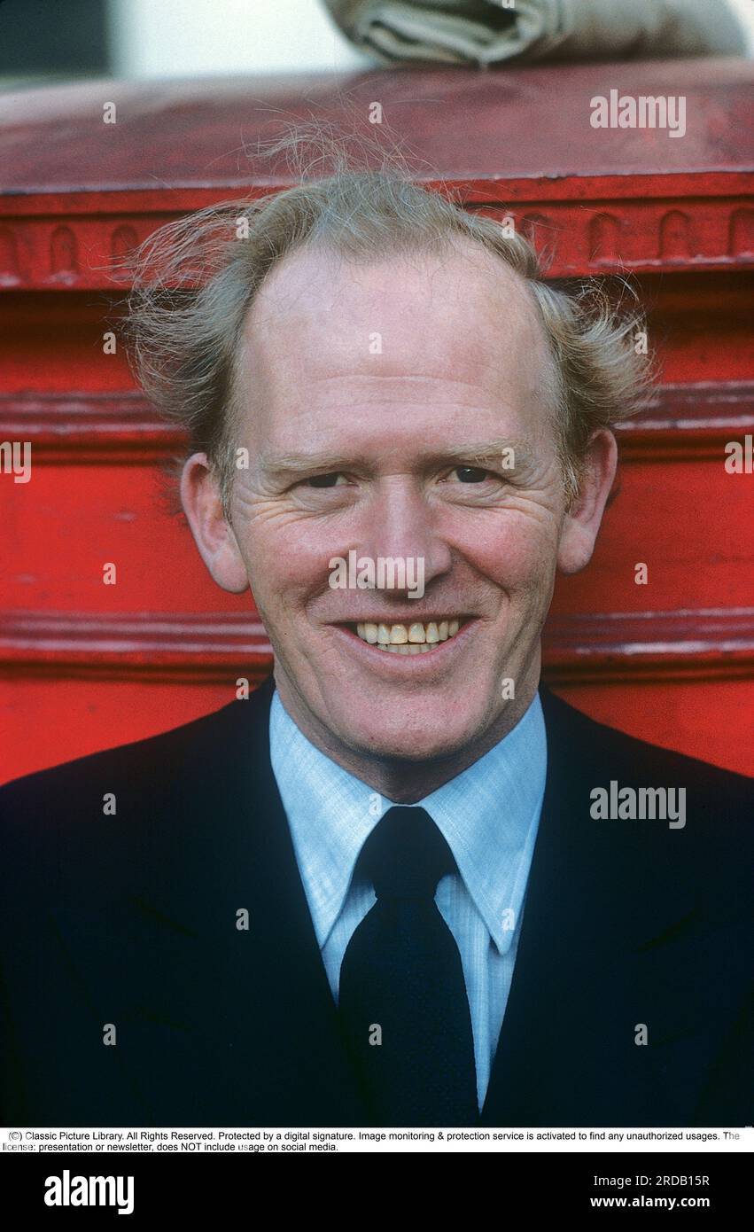 Gordon Jackson. 19 december 1023 - 15 january 1990. Scottish actor best remembered for his roles as the butler of the Bellamys, Angus Hudson in the popular tv-series Upstairs, Downstairs that was on tv between 1971 to 1975 a total of 68 episodes. And in role of George Cowley, the head of CI5 in the tv-series The Professionals in all of it's 57 episodes of the programme from 1977 to 1983, although filming finished in 1981. In December 1989 he was diagnosed with bone cancer, he died on 15 january 1990, aged 66. Picture taken in november 1975 by Kristoffersson. Stock Photo