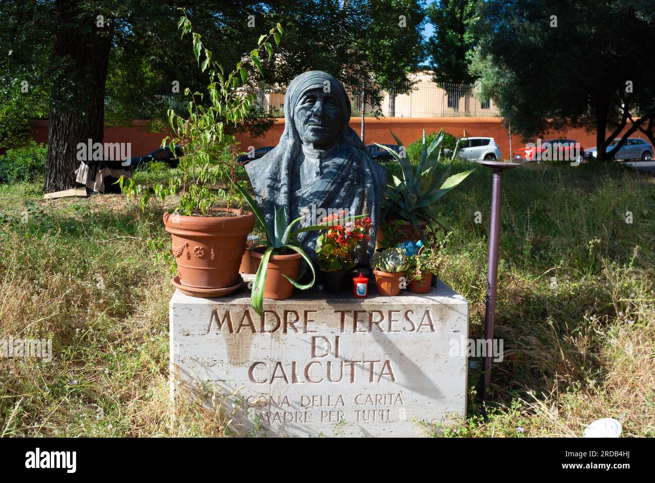 Bust of Mother Teresa of Calcutta in Rome Stock Photo - Alamy