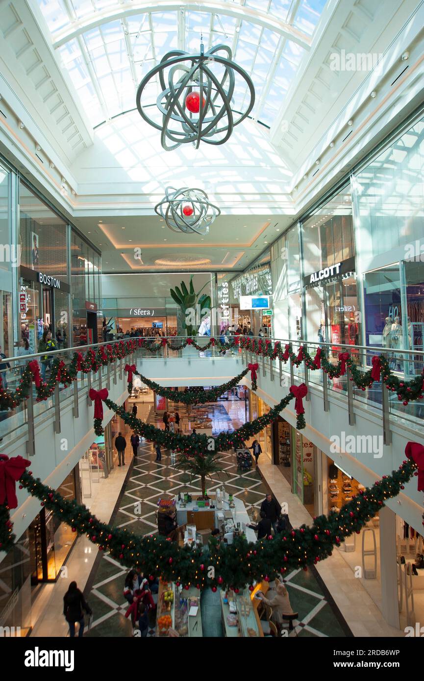 Centro Comercial Plaza Rio 2 Madrid Spain Europe Stock Photo Alamy centro-comercial-plaza-rio-2-madrid-spain-europe-stock-photo-alamy