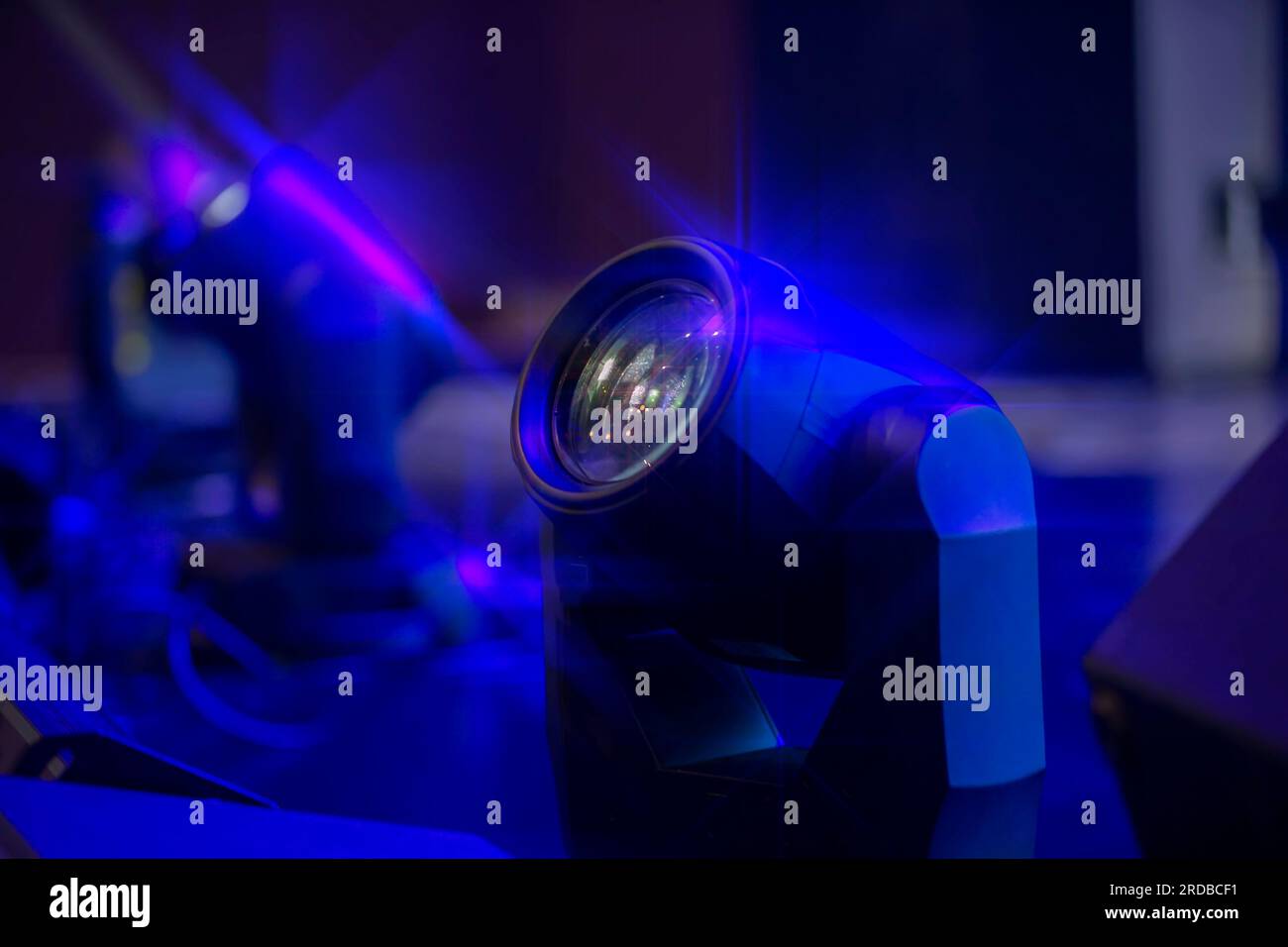 Stage single spotlight hi-res stock photography and images - Alamy
