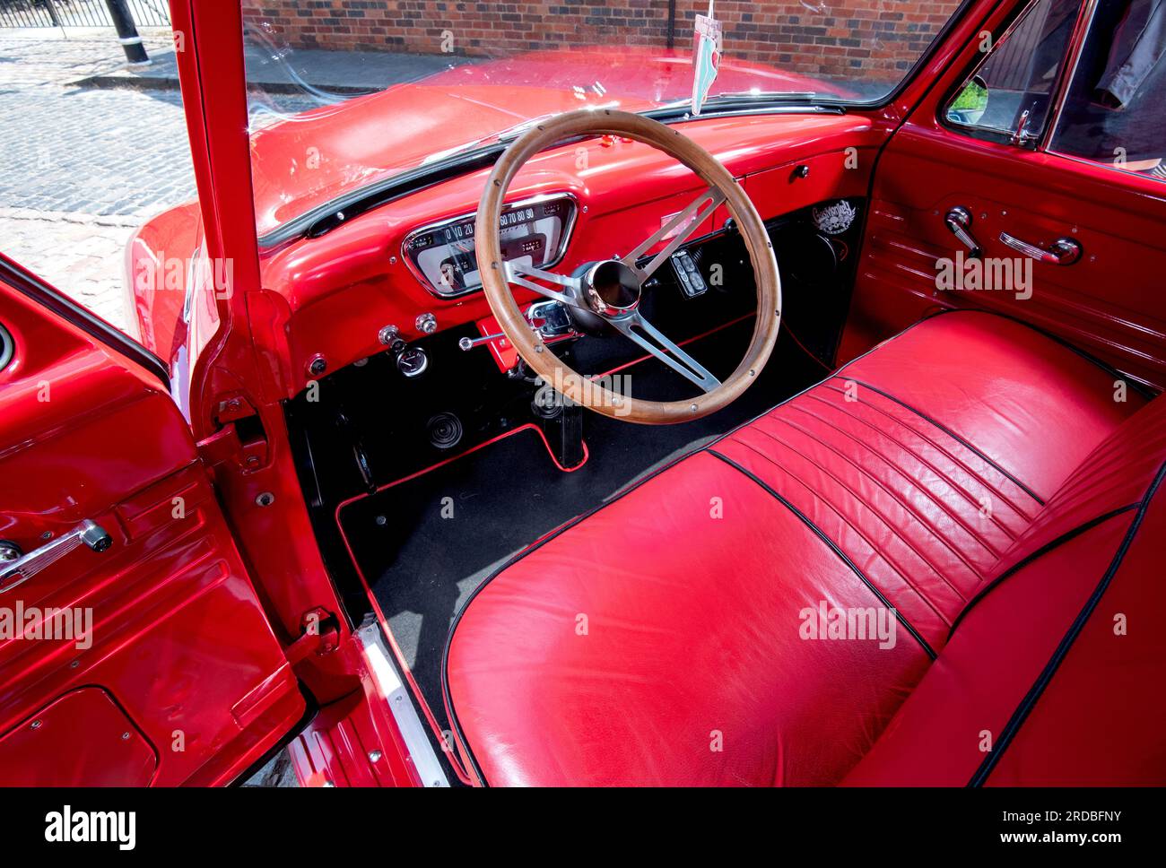 Custom modified 1953 Ford F100 tuck on air bags Stock Photo Alamy
