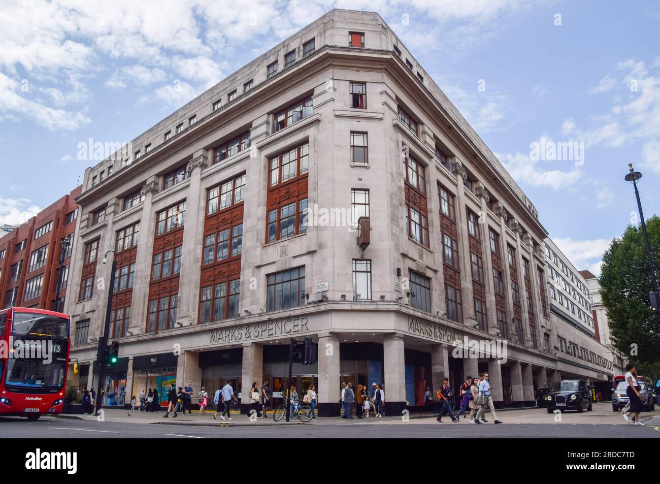 London, UK. 20th July 2023. The permission for Marks & Spencer to demolish and rebuild the store on Oxford Street has been refused. The plan for the redevelopment had raised concerns about its impact on the environment and nearby buildings. Credit: Vuk Valcic/Alamy Live News Stock Photo