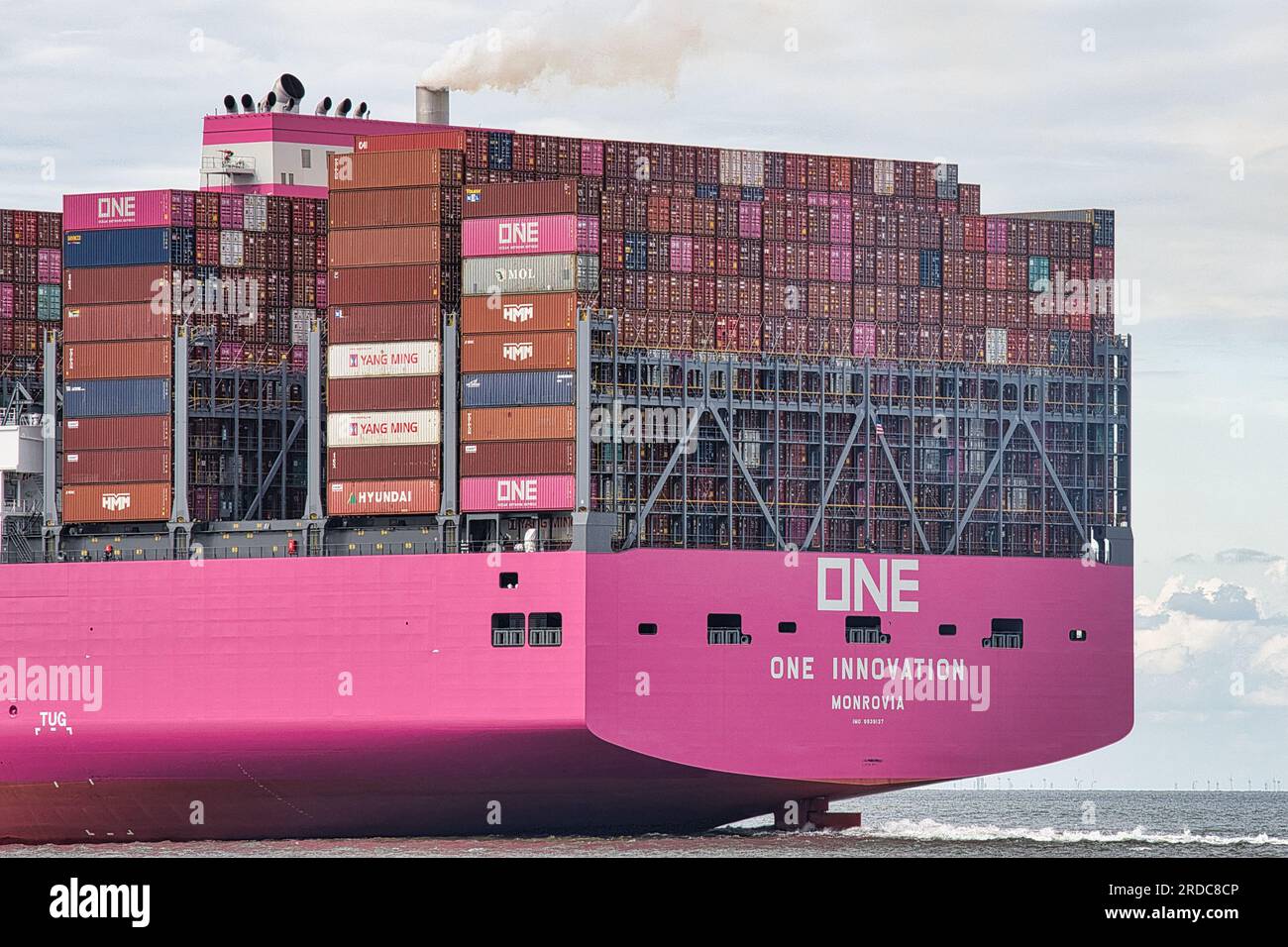 Pink One Container Ship Nordsee, North sea, Cuxhaven, Niedersachsen, lower saxony, Container ...