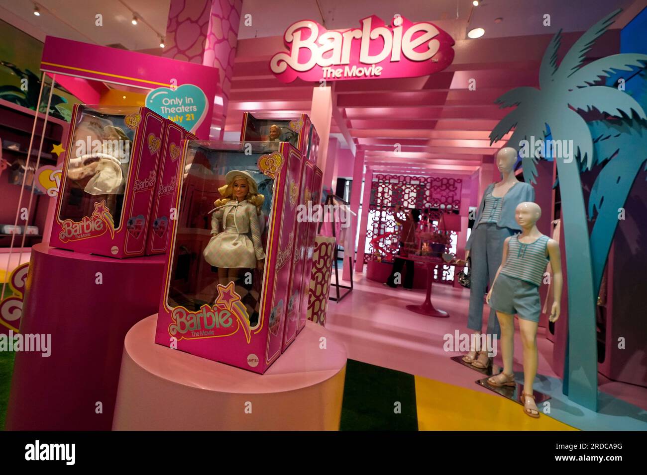 Bloomingdale barbie discount