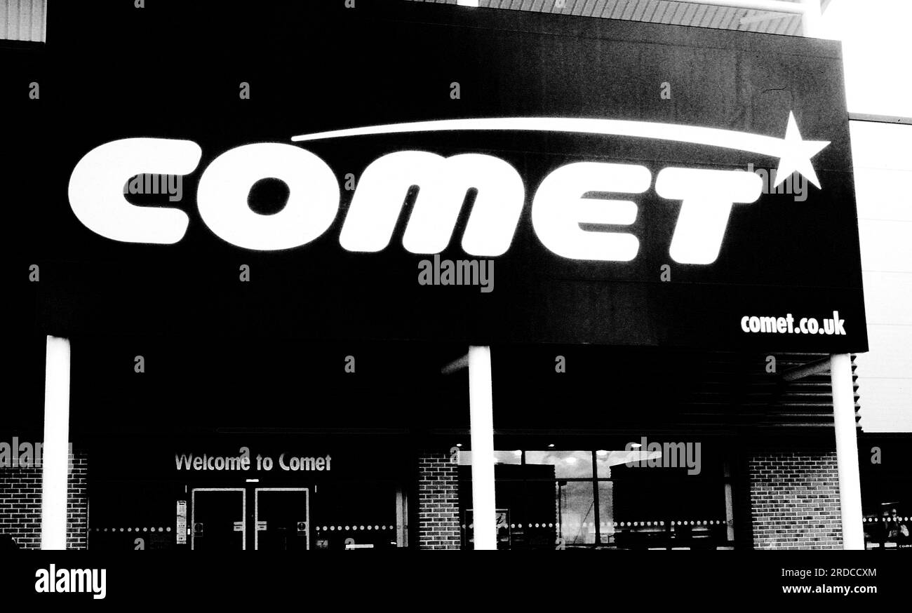 Signage outside a branch of the Comet electrical goods chain at Ashford in Kent, England on May 1, 2005. Founded in 1933, all 236 stores ceased trading in 2012. Stock Photo