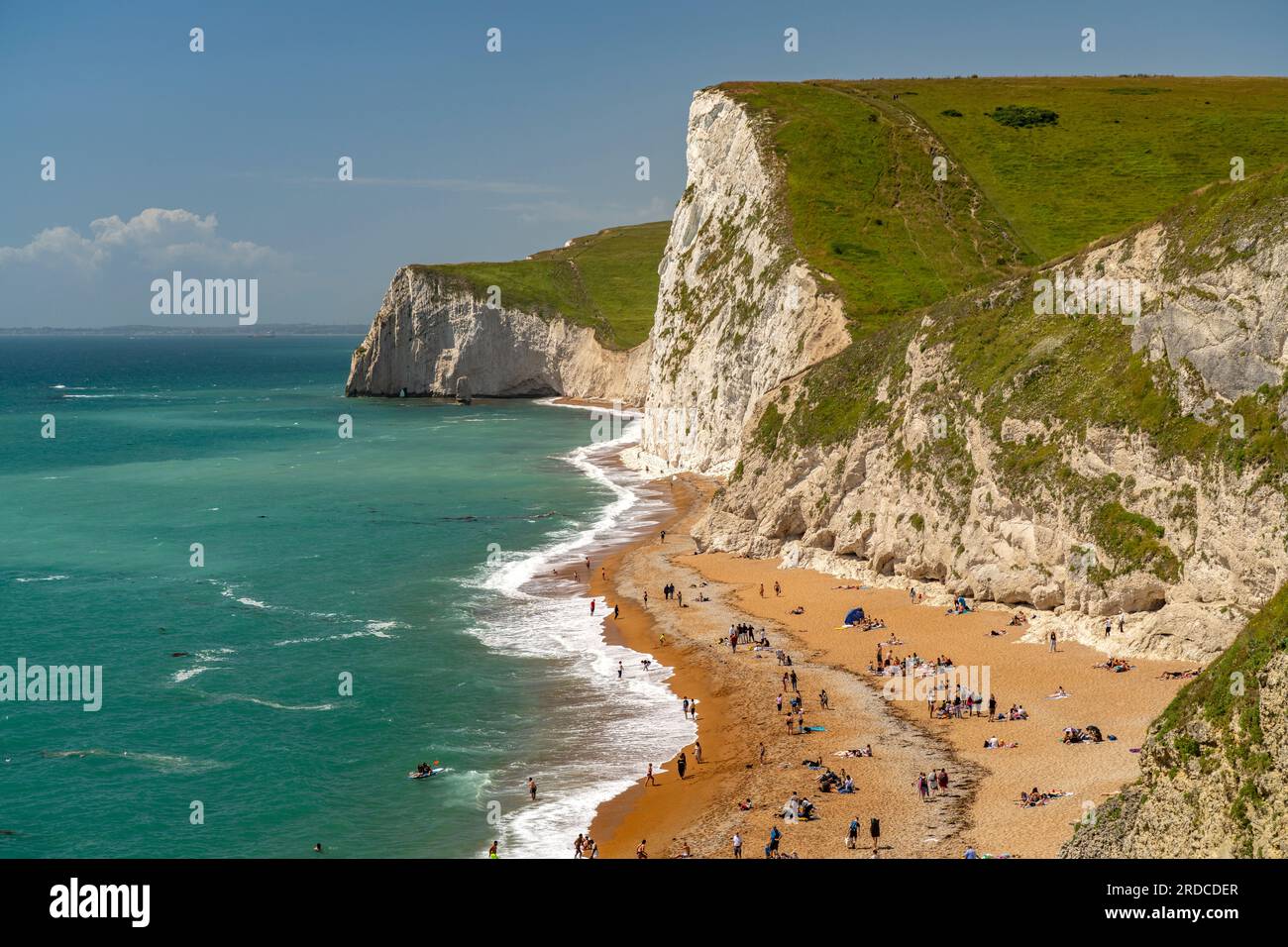Weisse Klippen und Strand des UNESCO Weltnaturerbe Jurassic Coast, England, Großbritannien, Europa  | White cliffs and beach of the UNESCO world herit Stock Photo