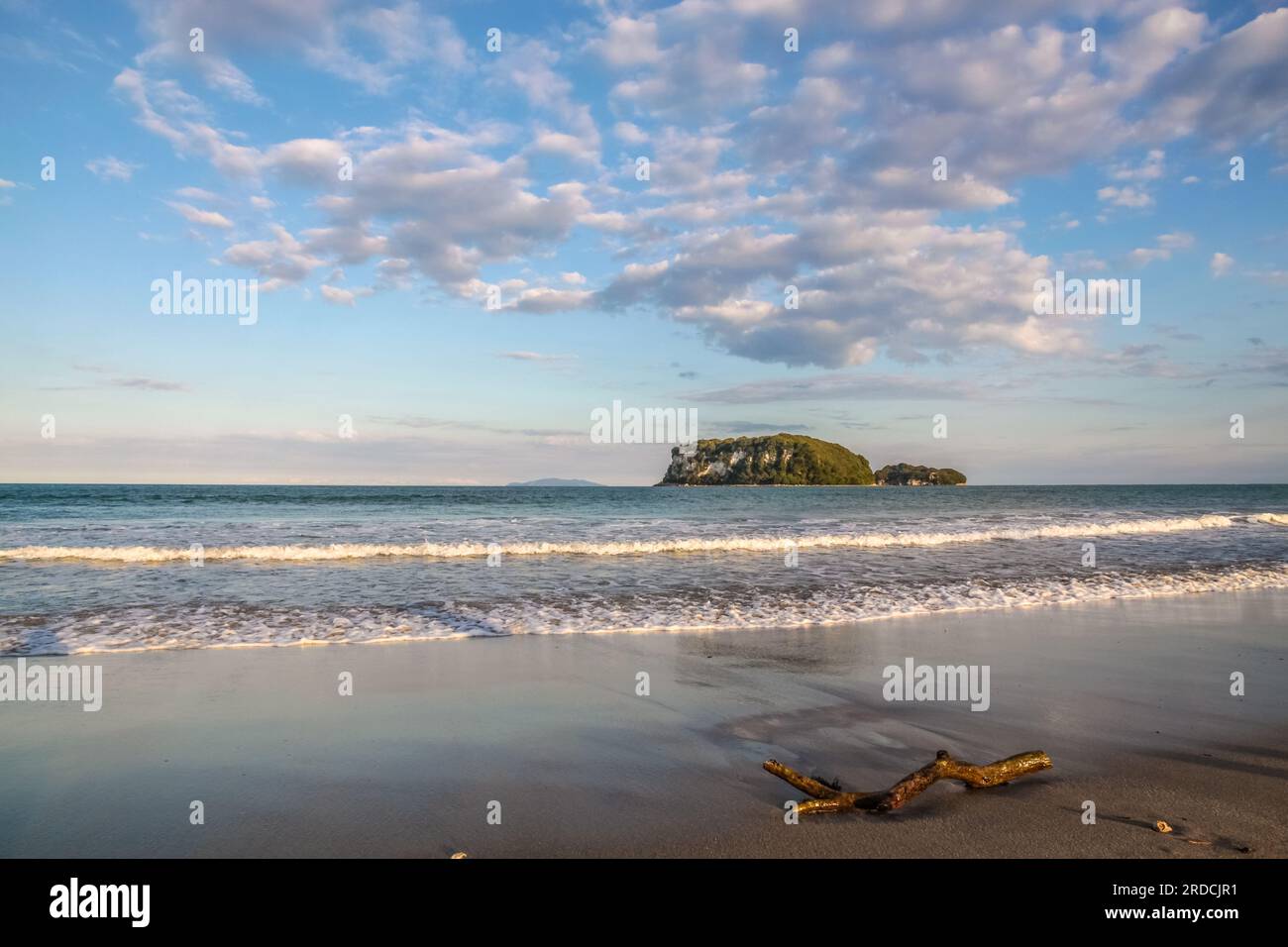 geography / travel, New Zealand, Waikato, Whangamata, beach at