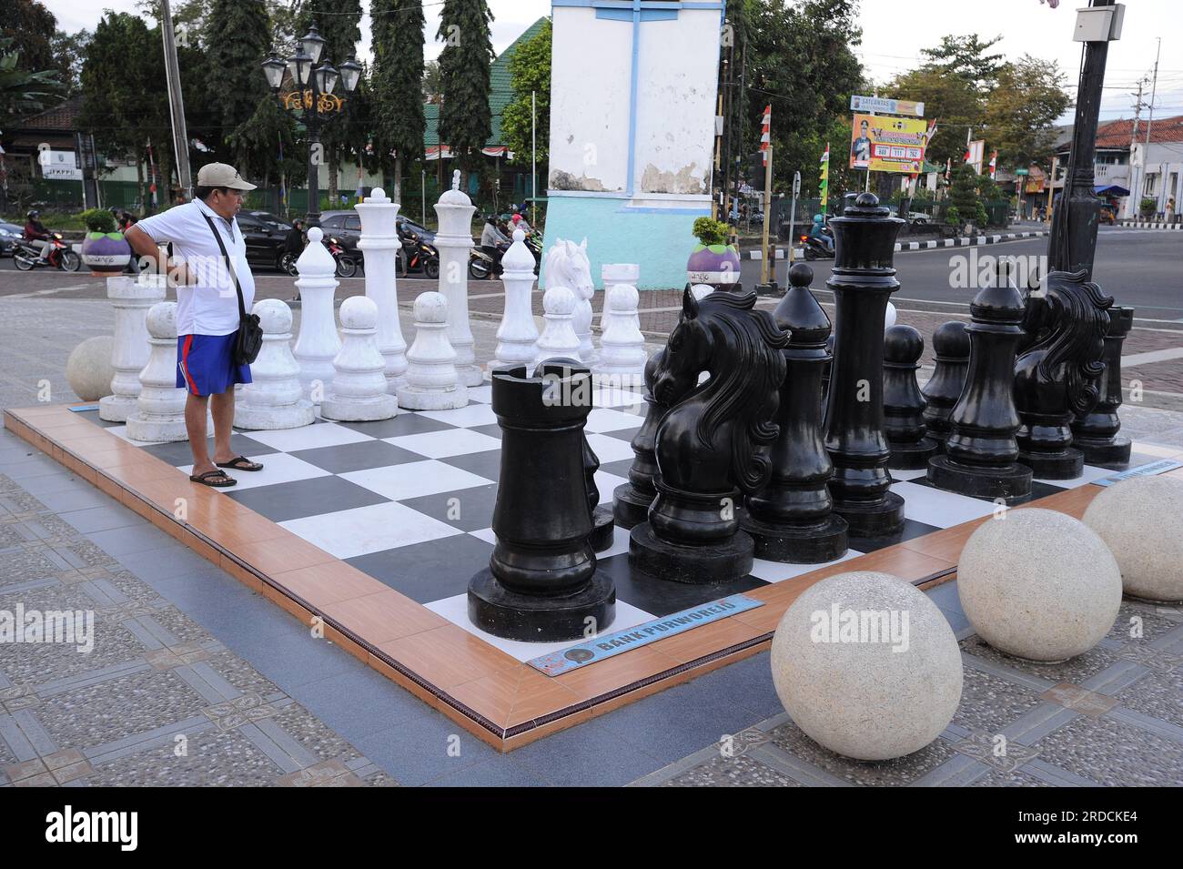 Chess In The Park  Jogue Agora Online Gratuitamente - Y8.com