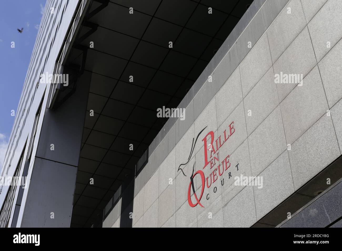 Paille en queue court air mauritius building hires stock photography