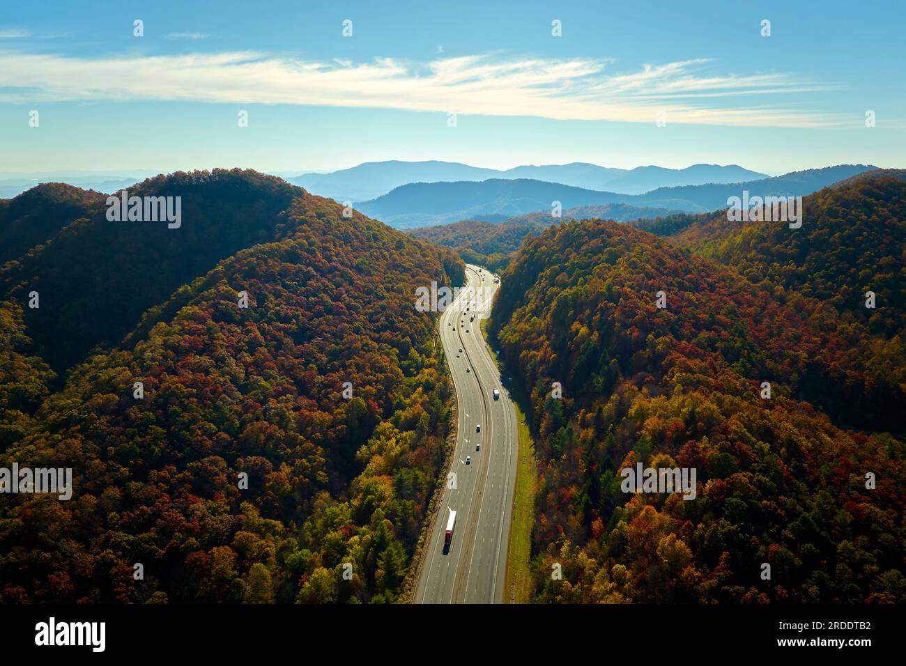 I40 freeway road leading to Asheville in North Carolina thru