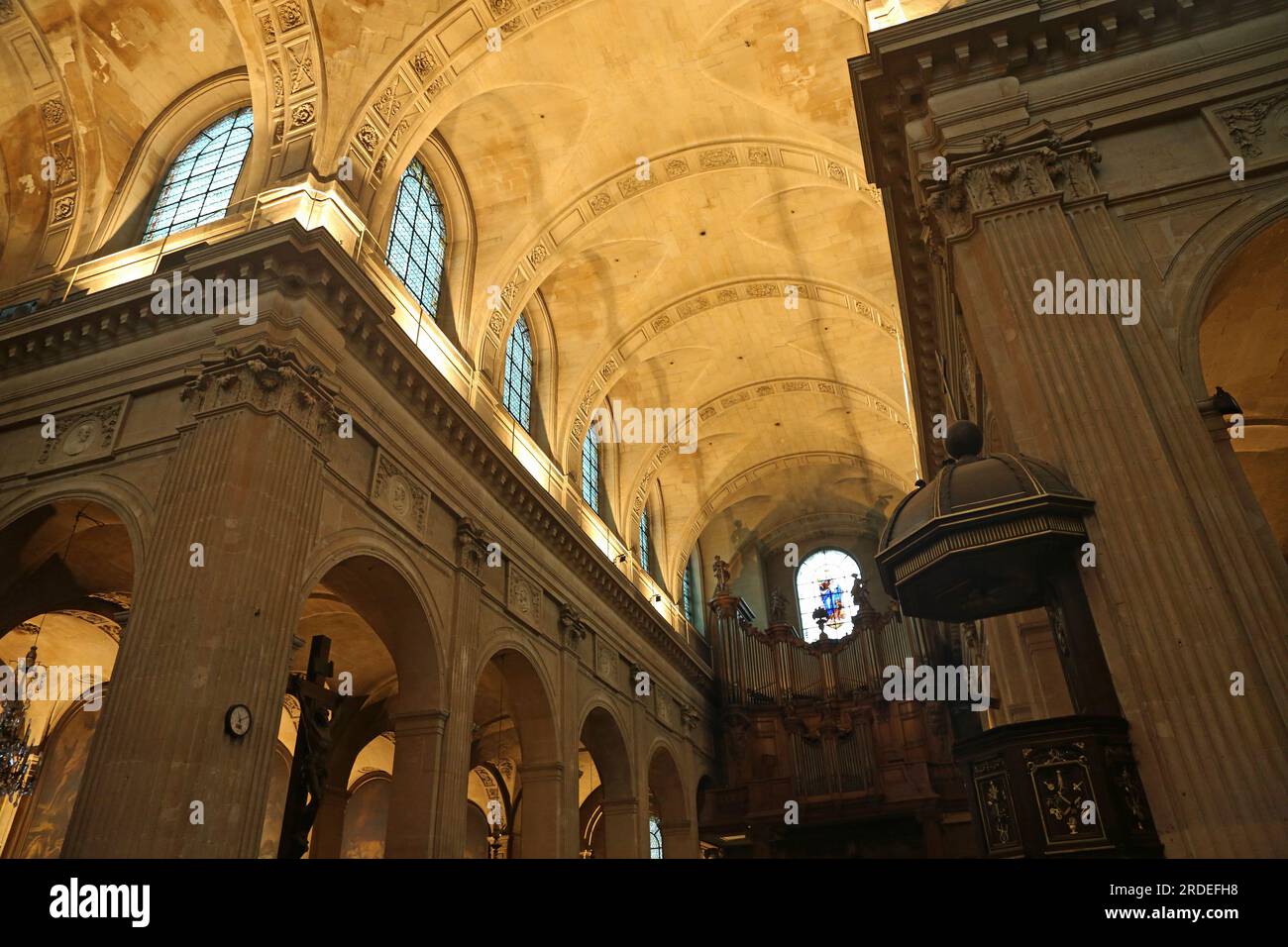 The ceiling and the organ of Saint-Nicolas-du-Chardonnet - Paris, France Stock Photo