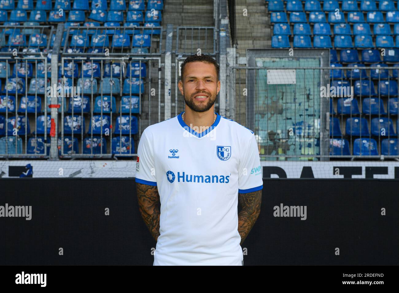 INTERNATIONAL SOCCER: Manchester United loses to Liverpool, image size:1300x956