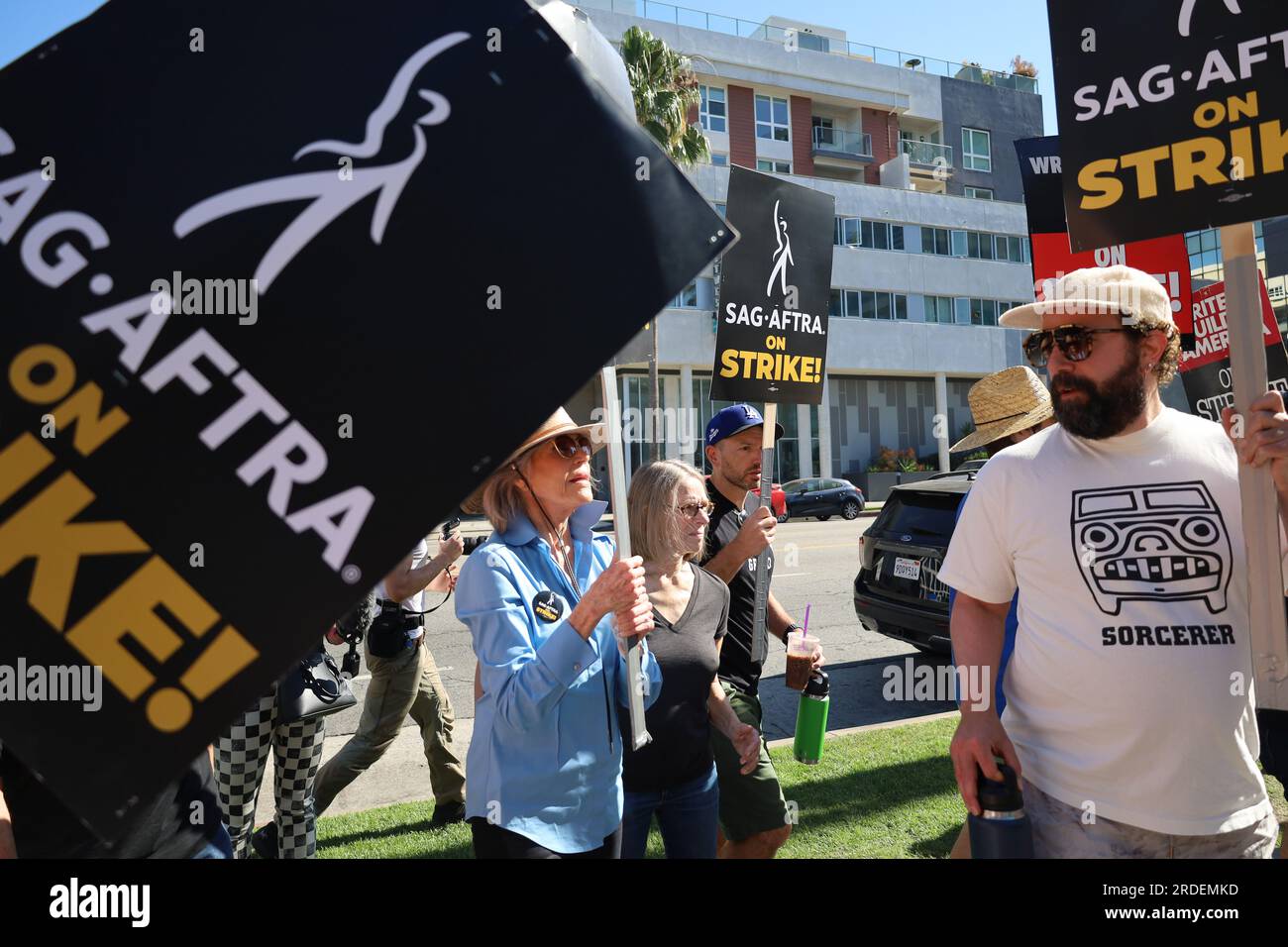 Hollywood, California, U.S.A. 20th July, 2023. Jane Fonda, and June Diane  Raphael, part of the cast of the seven-season hit Netflix TV show Grace and  Frankie, are walking the SAG-AFTRA/WGA picket line