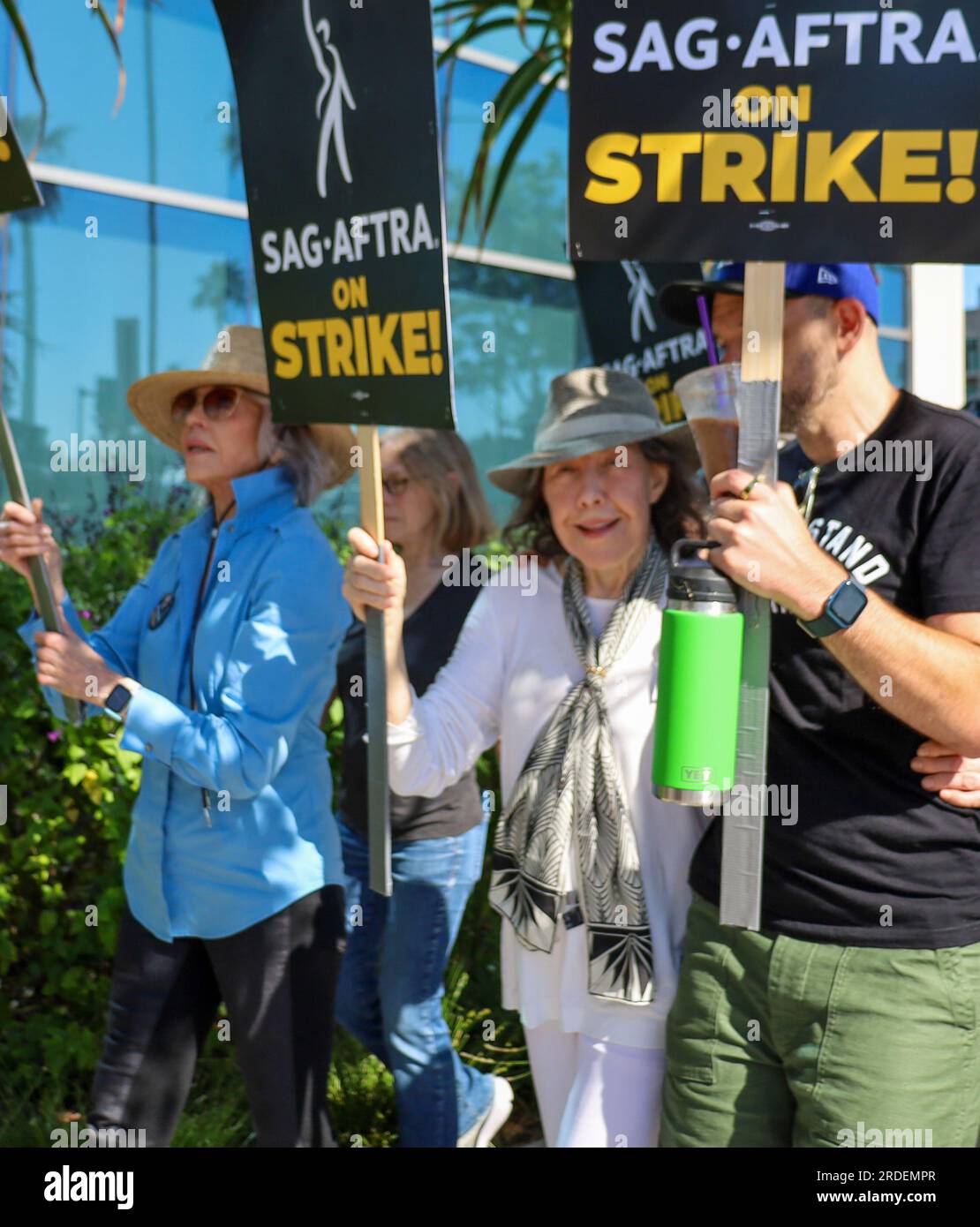 Hollywood, California, U.S.A. 20th July, 2023. Jane Fonda, and June Diane  Raphael, part of the cast of the seven-season hit Netflix TV show Grace and  Frankie, are walking the SAG-AFTRA/WGA picket line