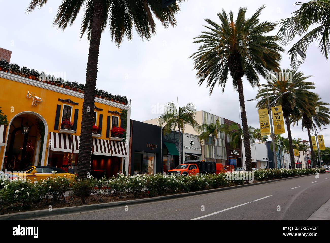 Beverly Hills, California: Rodeo Drive, one of the most fashionable ...