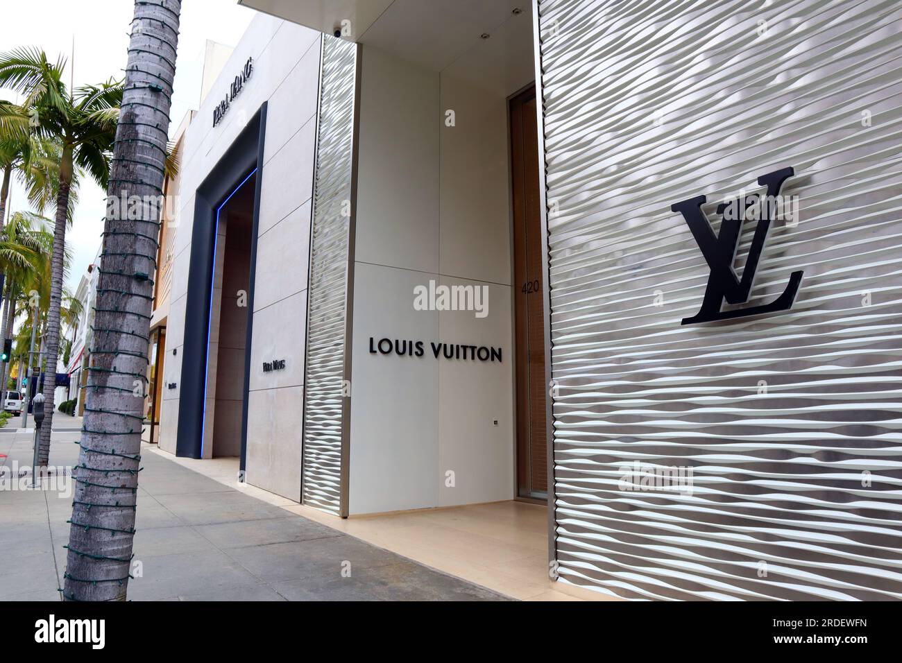 Beverly Hills, California: LOUIS VUITTON fashion store on Rodeo