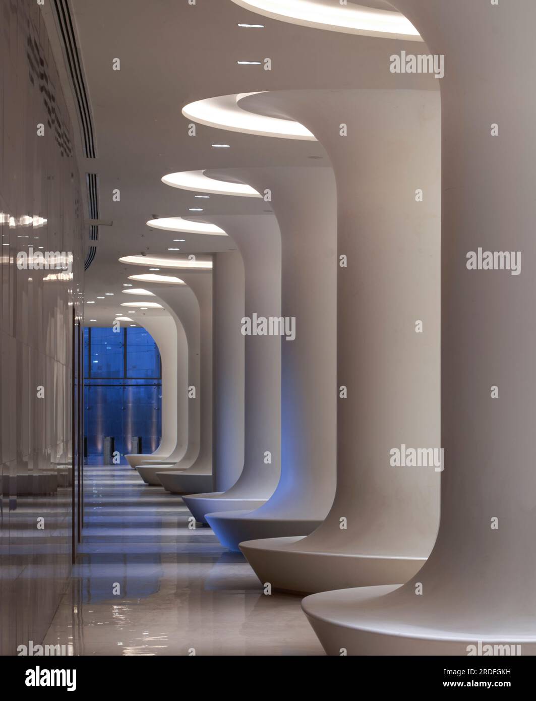 Entrance. Surat Diamond Bourse, Surat, India. Architect Morphogenesis