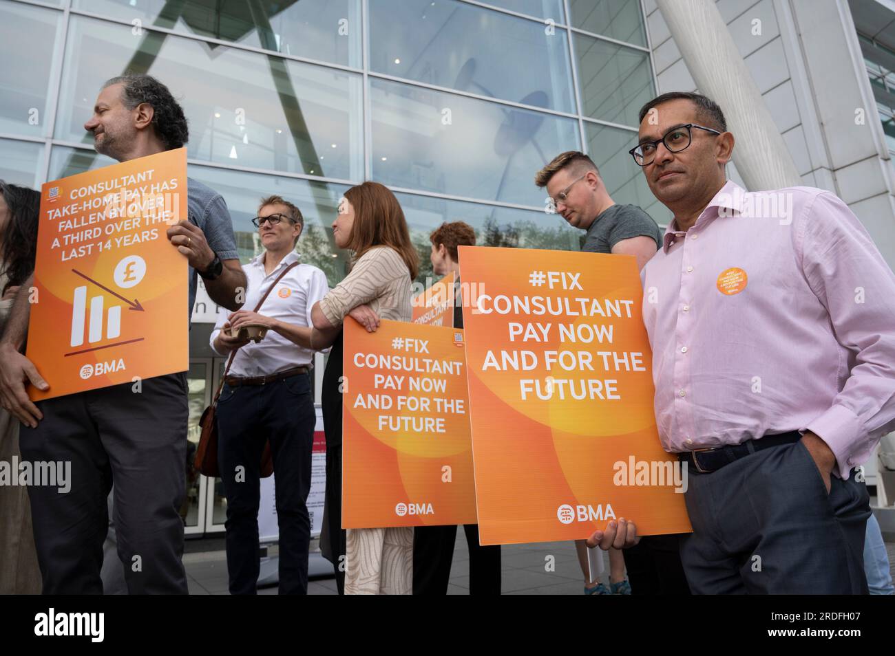On July 21st 2023 NHS consultants on strike for a second day picket UCH (University College Hospital ) Stock Photo