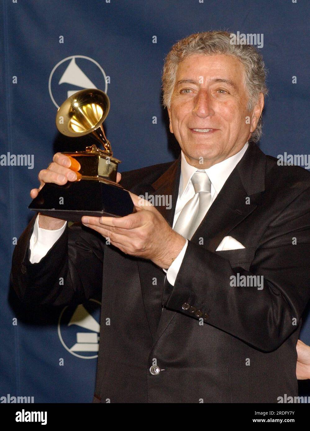 File photo dated 23/02/03 of Tony Bennett with the Best Traditional Pop Vocal Album award at the 45th Annual Grammy Awards at Madison Square Garden in New York, US, as the American singer has died aged 96. Issue date: Friday July 21, 2023. Stock Photo