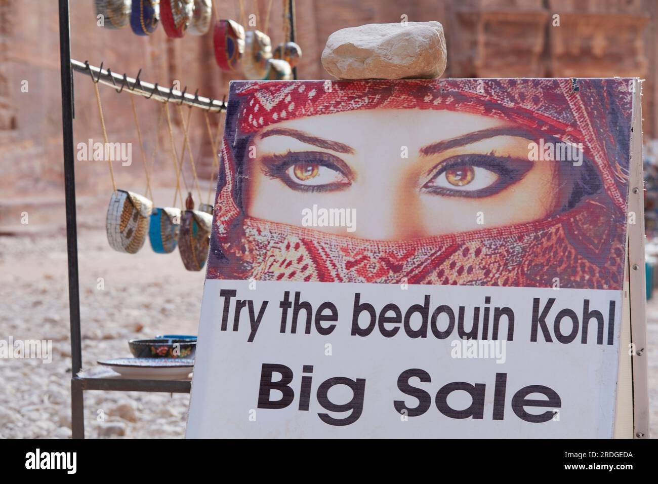 Bedouin Kohl sign, Petra, Ma'an Governorate, Jordan Stock Photo - Alamy