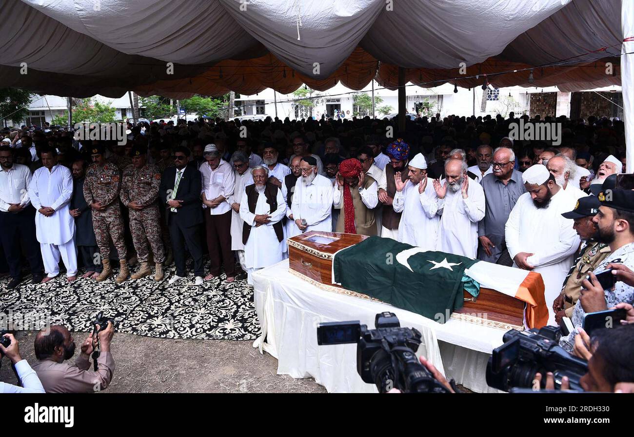 Governor Sindh, Kamran Tessori and others are offering funeral prayer of Nawab of Junagadh Muhammad Jahangir Khanji, at Fatima Jinnah road in Karachi on Friday, July 21, 2023. Nawab of Junagarh Muhammad Jahangir Khanji passed away at the age of 67. Khanji spent his last time with family members at a hospital where he was under treatment for some days. He was reportedly getting treatment after being diagnosed with cancer. Stock Photo