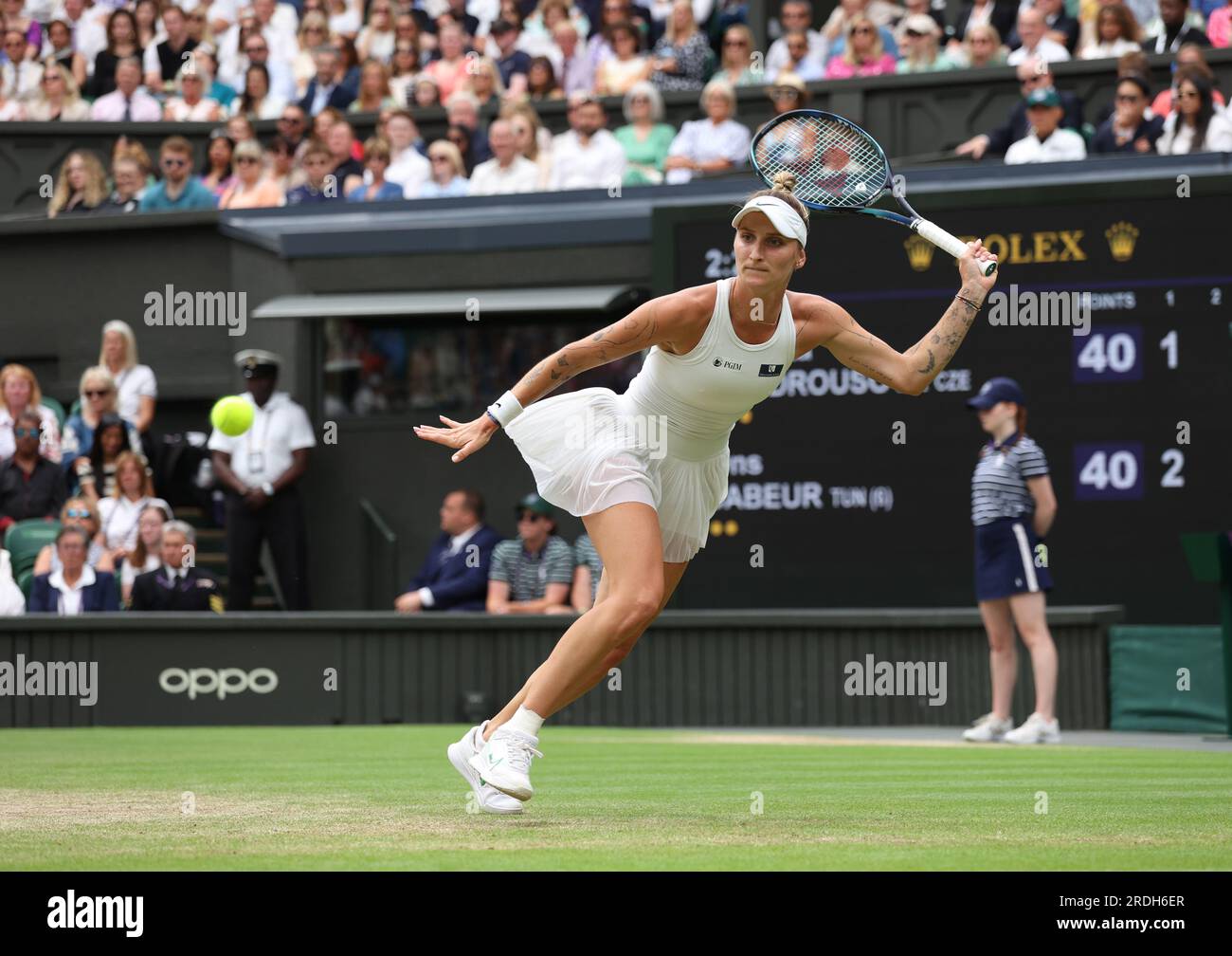 Marketa Vondrousova in action. Ons Jabeur versus Marketa Vondrousova in
