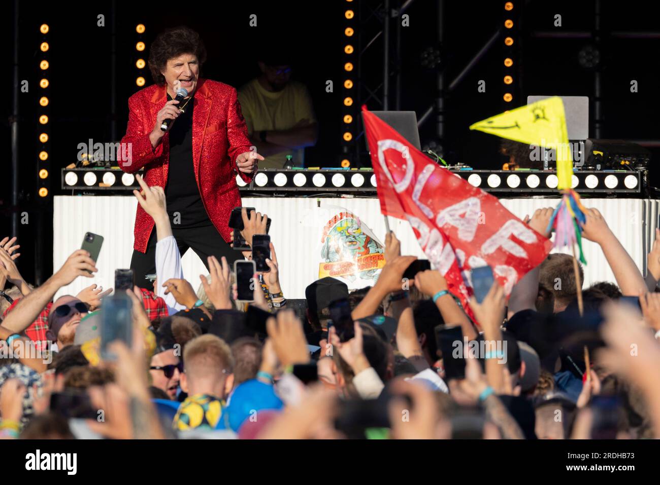 Weeze, Germany. 21st July, 2023. Olaf der Flipper, real name Olaf