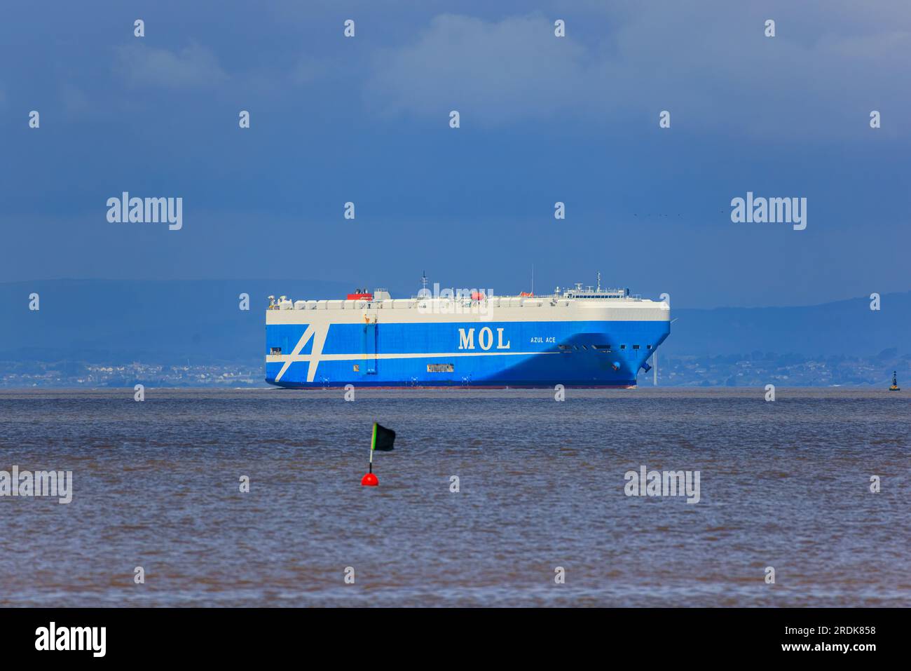 Vehicle carrier Azul Ace heading for Royal Portbury Docks Stock Photo ...
