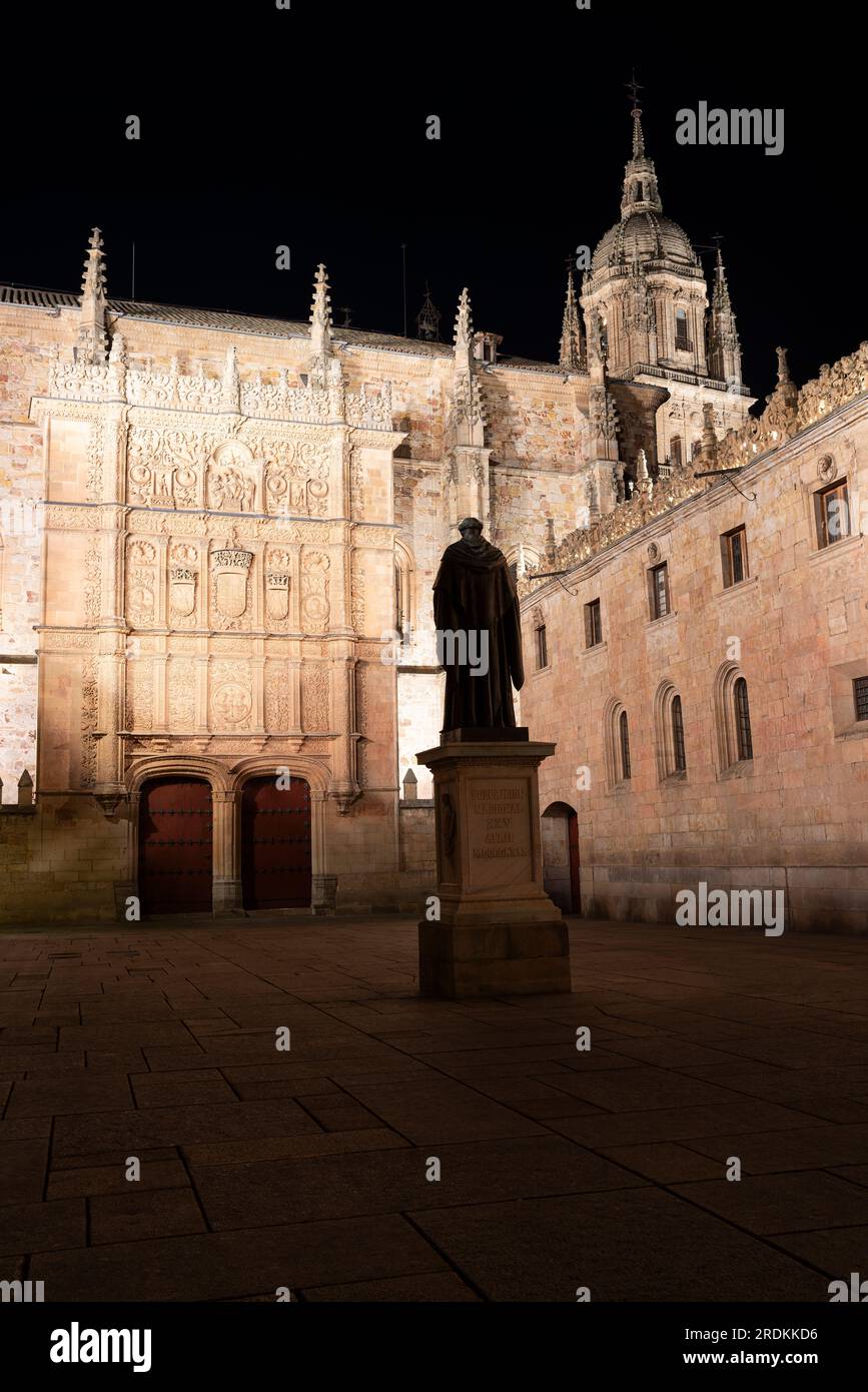 Fachada renacentista de la Universidad de Salamanca Stock Photo