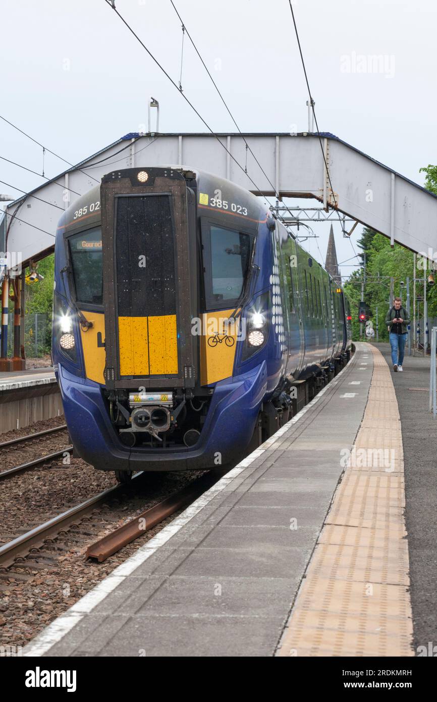 Scotrail Siemens class 385 electric multiple unit train at Paisley St ...