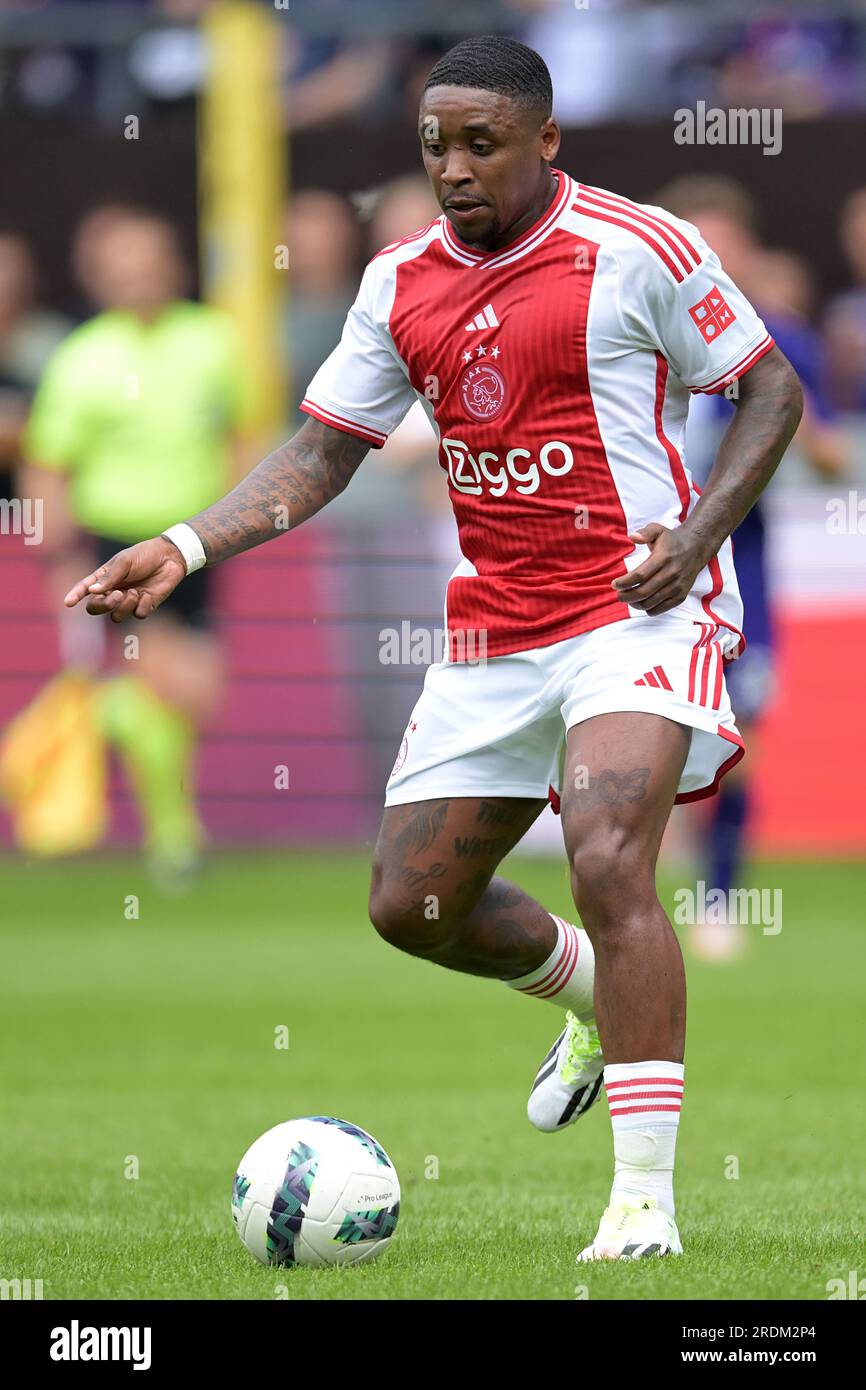 22-07-2023: Sport: Anderlecht v Ajax ANDERLECHT, BELGIUM - JULY 22: Steven  Bergwijn (AFC AJAX) and Louis Patris (RSC Anderlecht) during the match Tes  Stock Photo - Alamy