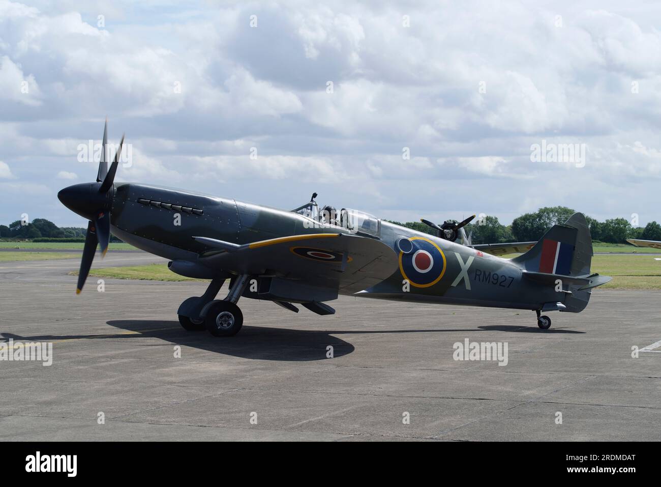 World War II in Pictures: Supermarine Spitfire - Classic RAF Fighter