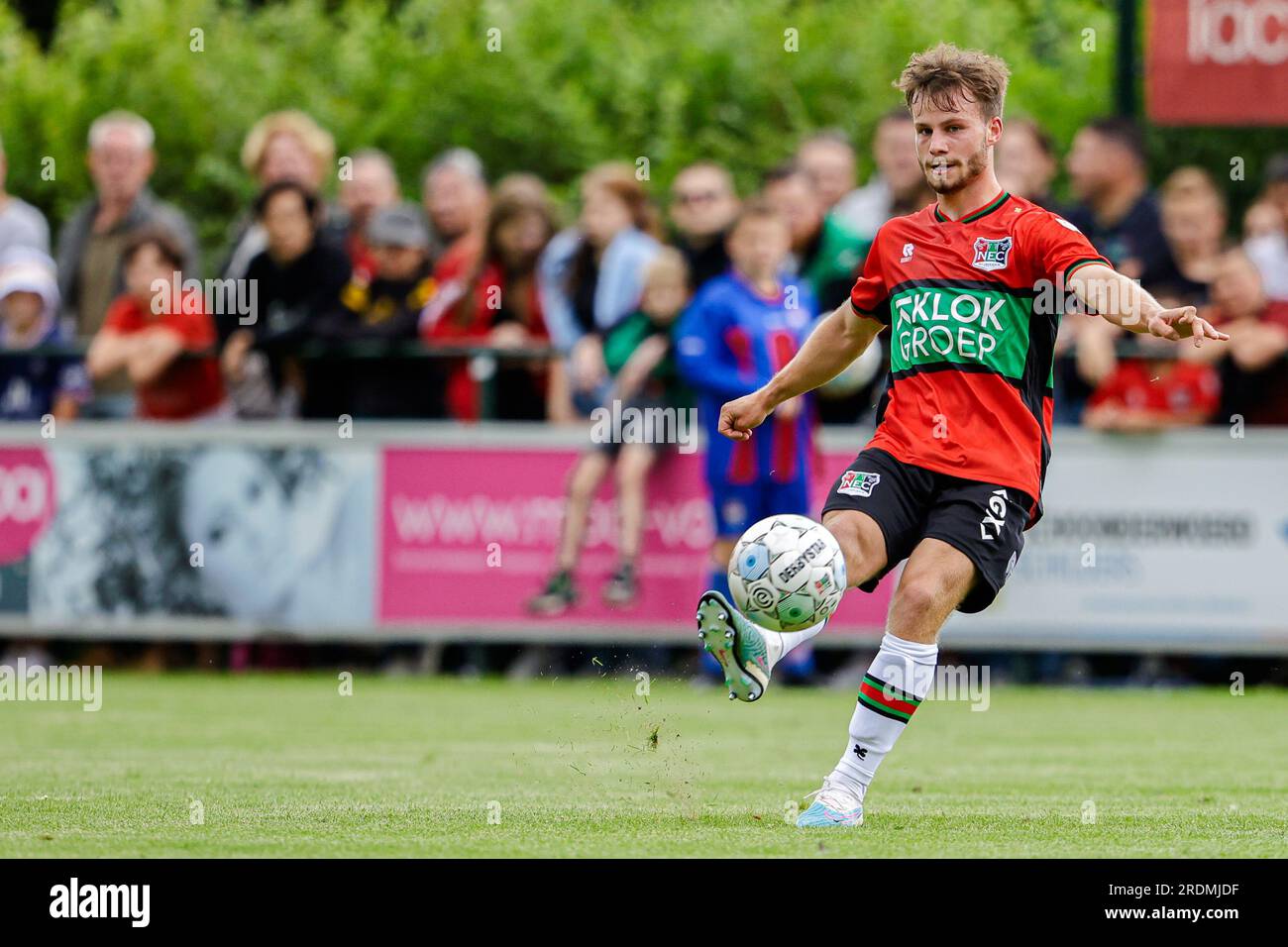 Doorwerth, Netherlands. 08th July, 2023. DOORWERTH, NETHERLANDS - JULY 8:  Giovanni van Zwam of Vitesse during the Pre-Season Club Friendly match  between DUNO and Vitesse at the Sportpark de Waaijenberg on July