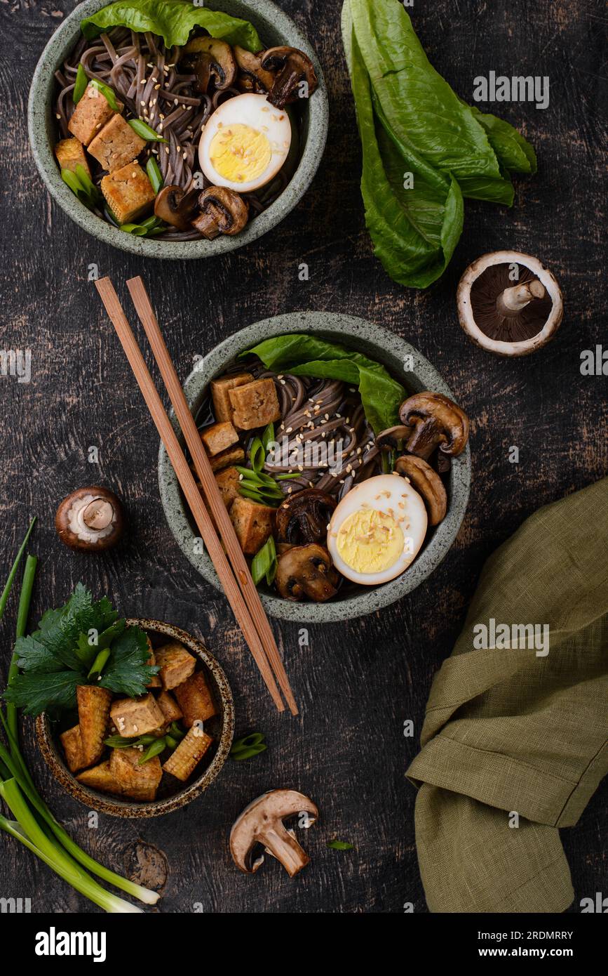 Soba noodle with tofu and mushroom Stock Photo Alamy