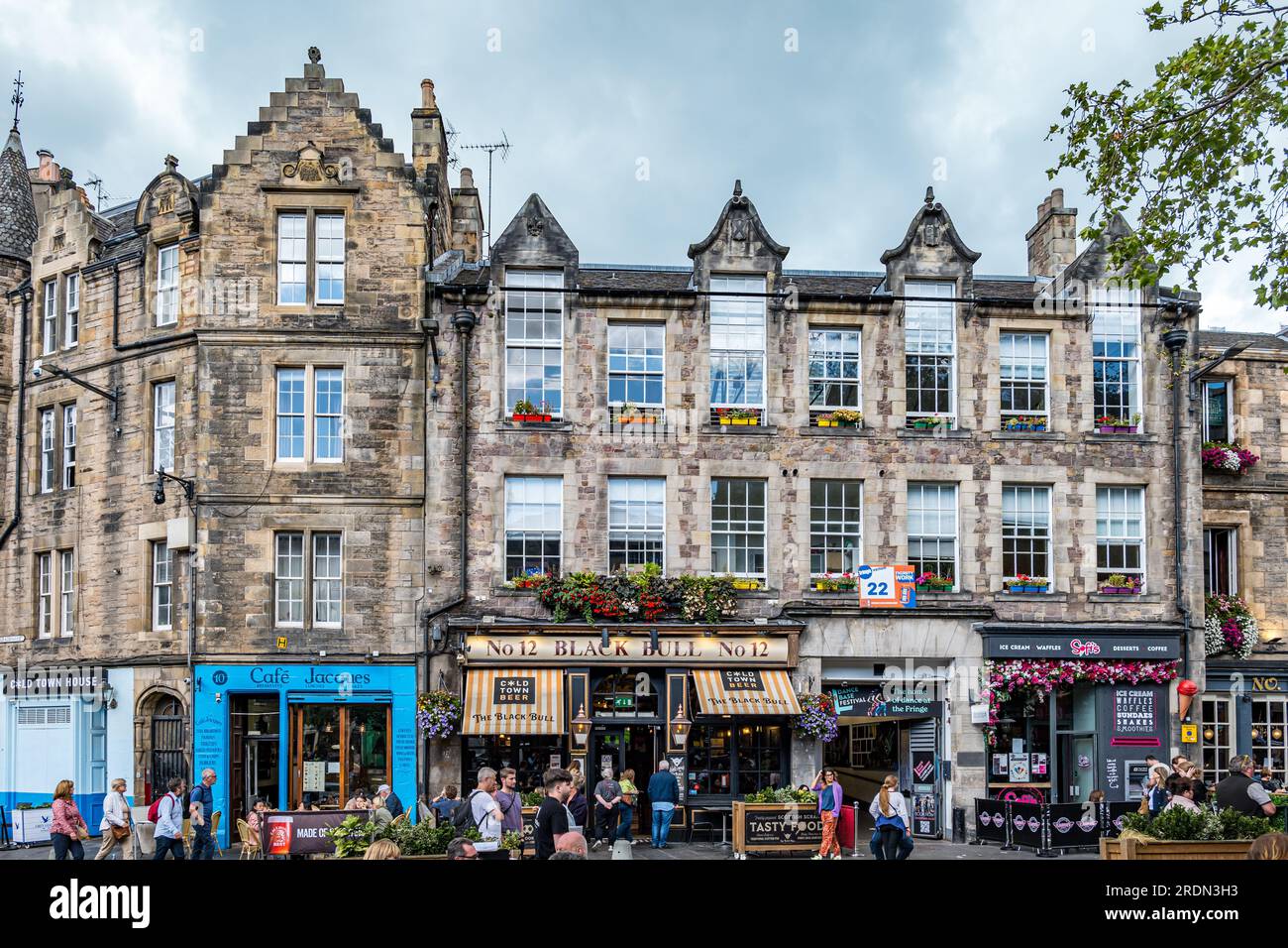 Bars and restaurants in the Grassmarket, Edinburgh, Scotland, UK Stock Photo