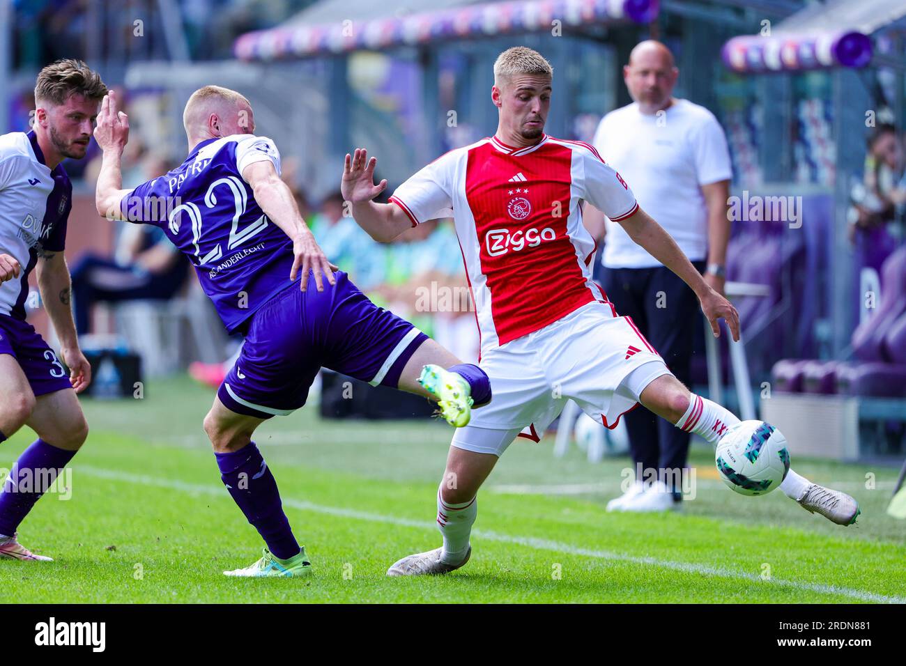 22-07-2023: Sport: Anderlecht v Ajax ANDERLECHT, BELGIUM - JULY 22: Steven  Bergwijn (AFC AJAX) and Louis Patris (RSC Anderlecht) during the match Tes  Stock Photo - Alamy