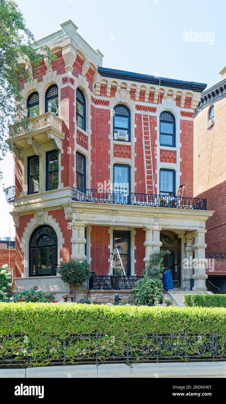 Clinton Hill Historic District: 278 Clinton Avenue, a blend of neo-Grec and Queen Anne styles, originally (1884) a single-family residence. Stock Photo