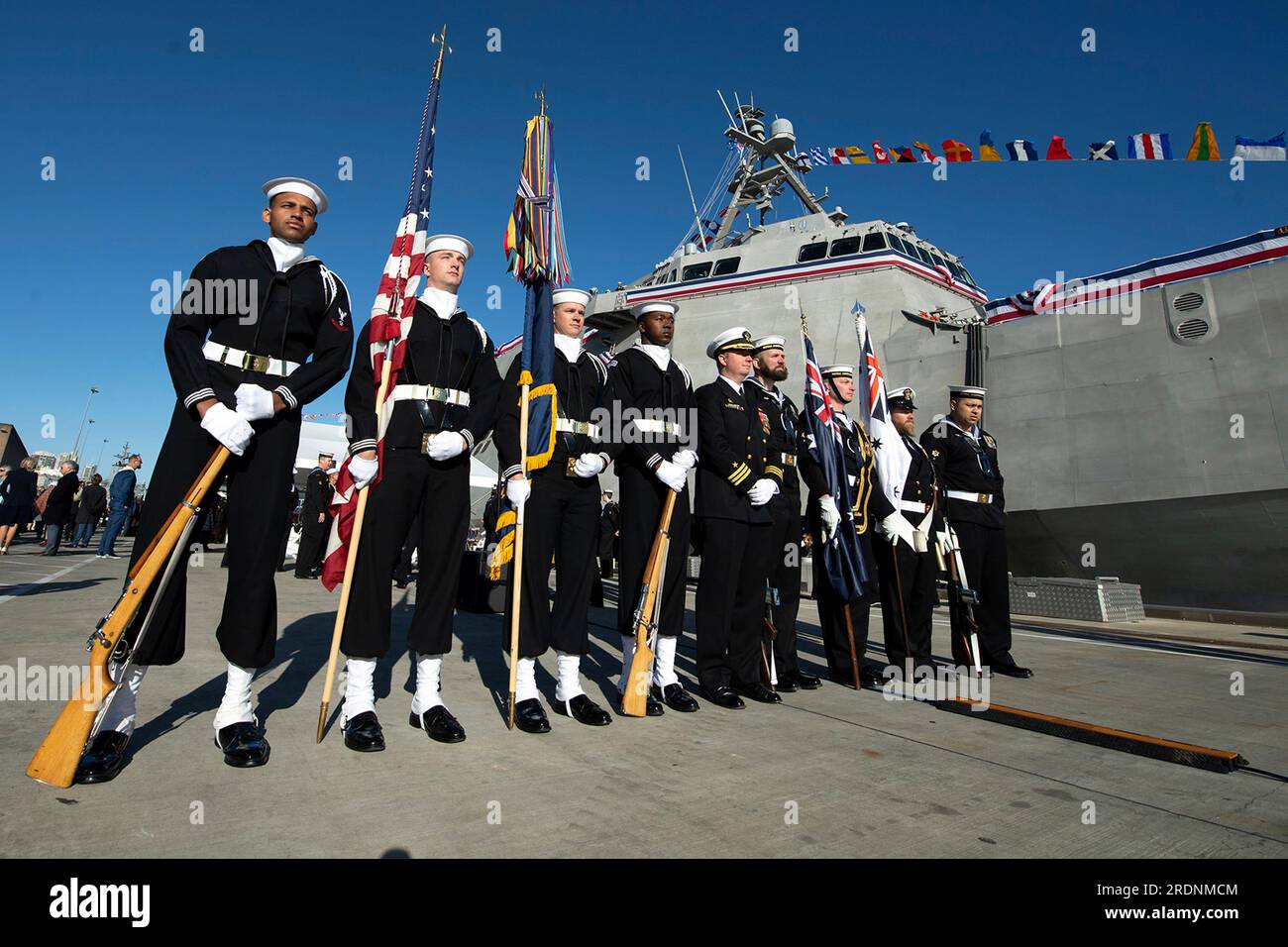 Sydney, Australia. 22nd July, 2023. U.S. Navy Ceremonial Guard and the Royal Australian Navy ceremonial guard line up by the Independence-variant littoral combat ship USS Canberra before the commissioning ceremony, July 22, 2023 in Sydney, Australia. The USS Canberra, namesake ship of the capitol of Australia, was formally commissioning during the ceremony. Credit: EJ Hersom/U.S Navy Photo/Alamy Live News Stock Photo